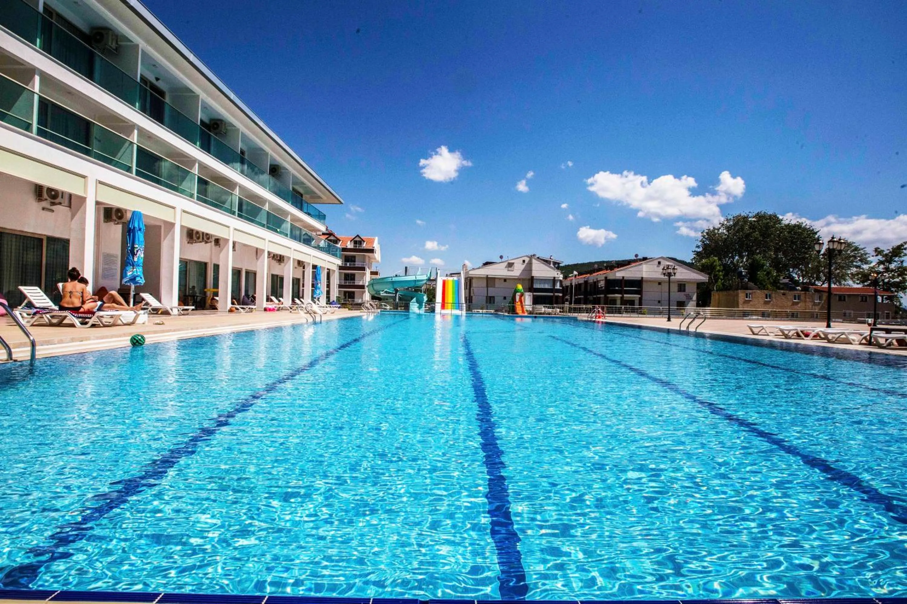 Swimming pool in Ceti̇n Presti̇ge Resort