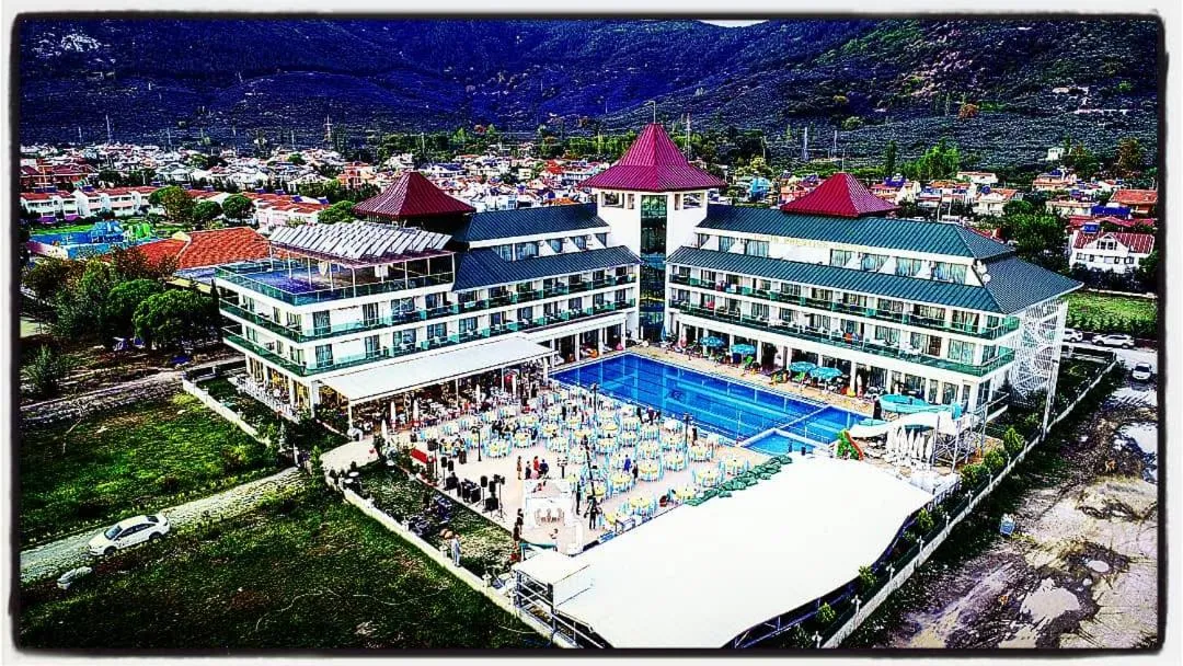 Bird's eye view in Ceti̇n Presti̇ge Resort