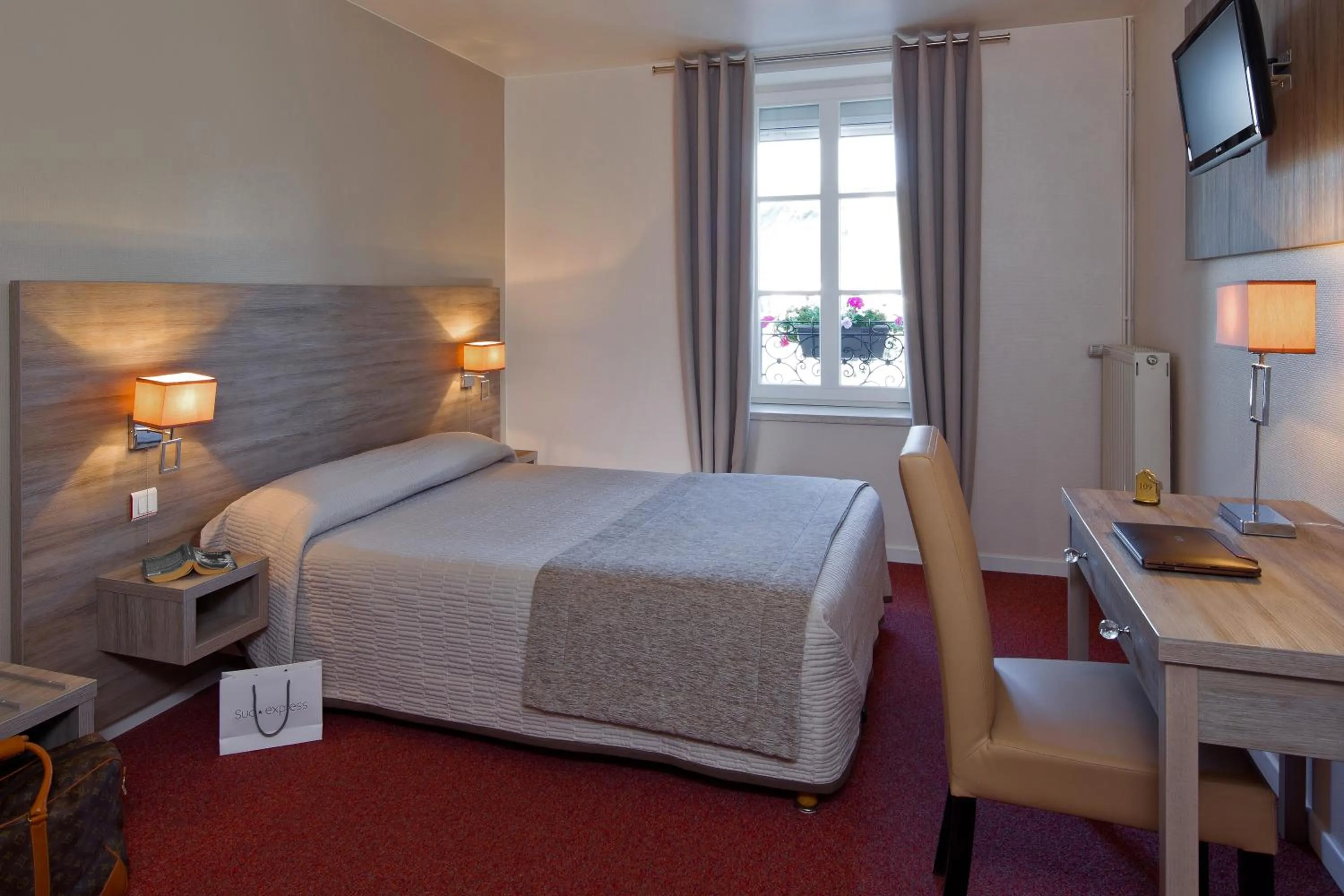 Day in Hôtel Le Roosevelt