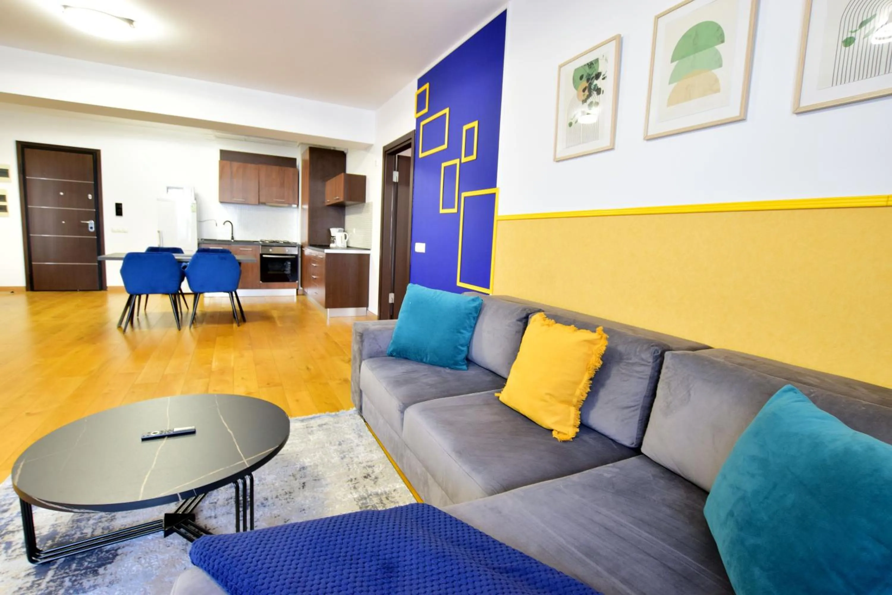 TV and multimedia in Upground Residence Apartments