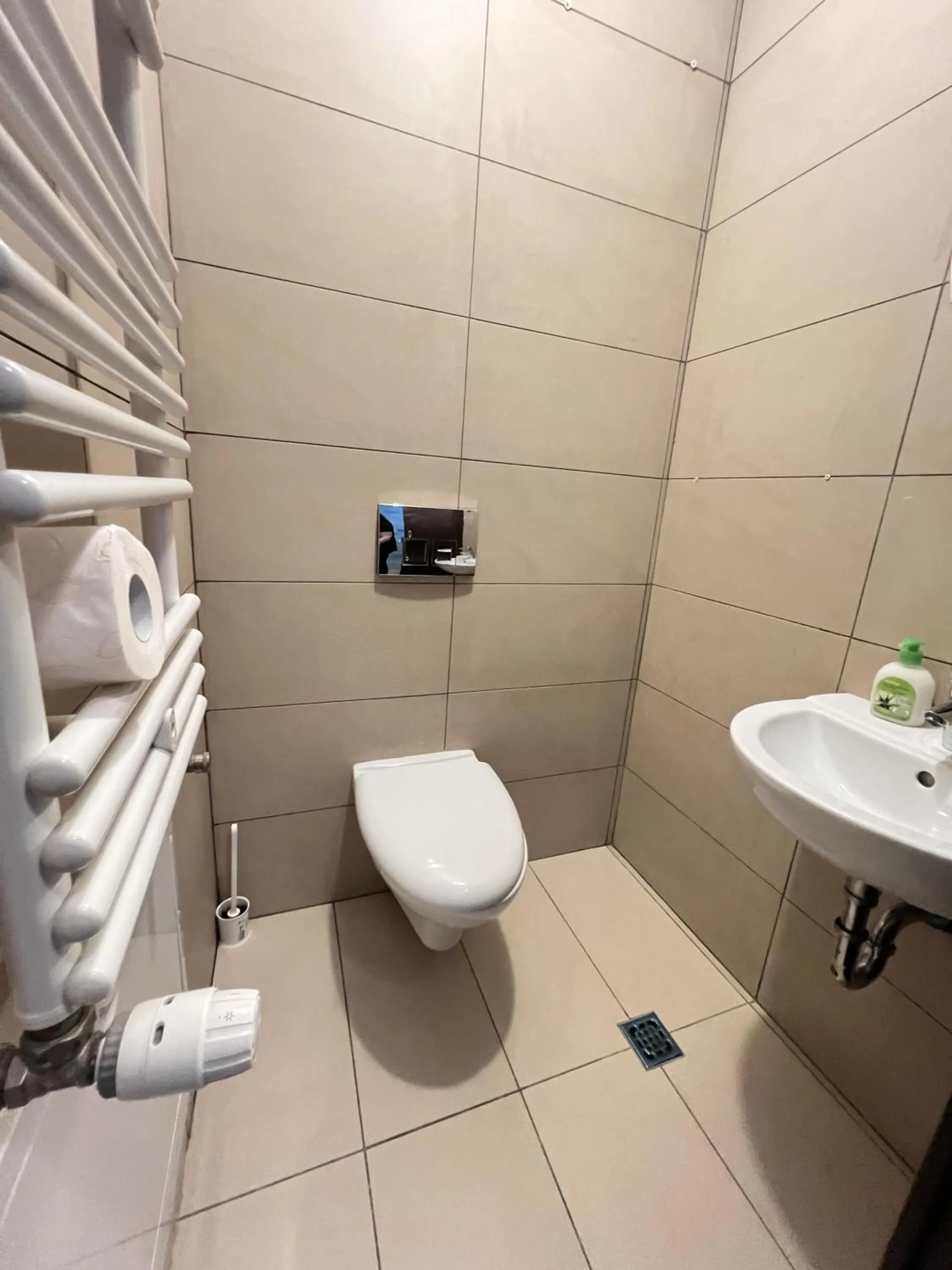 Shower in Upground Residence Apartments