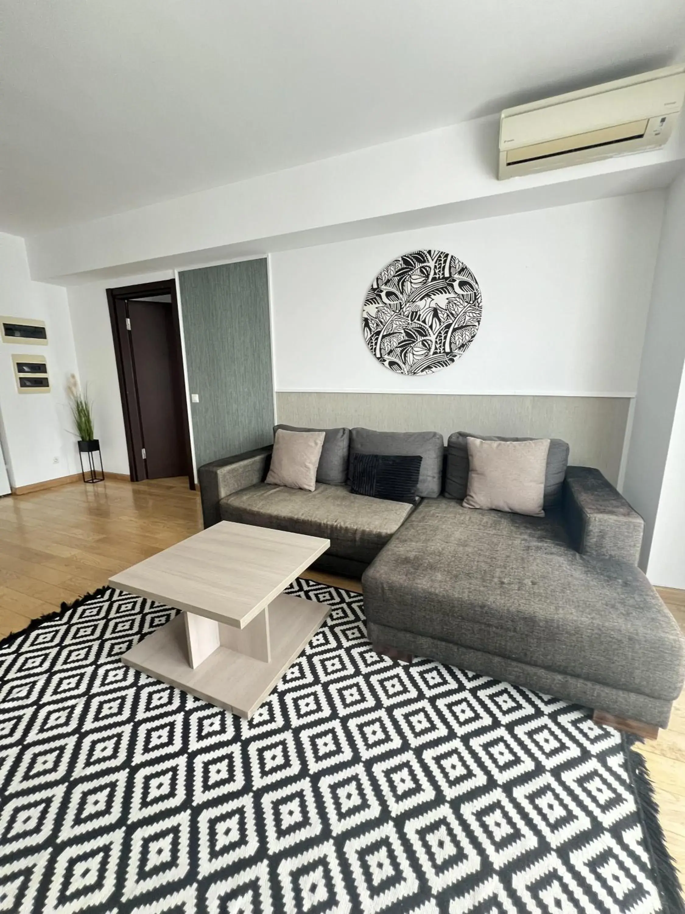 Apartment with Terrace in Upground Residence Apartments Apartment with Terrace in Upground Residence Apartments