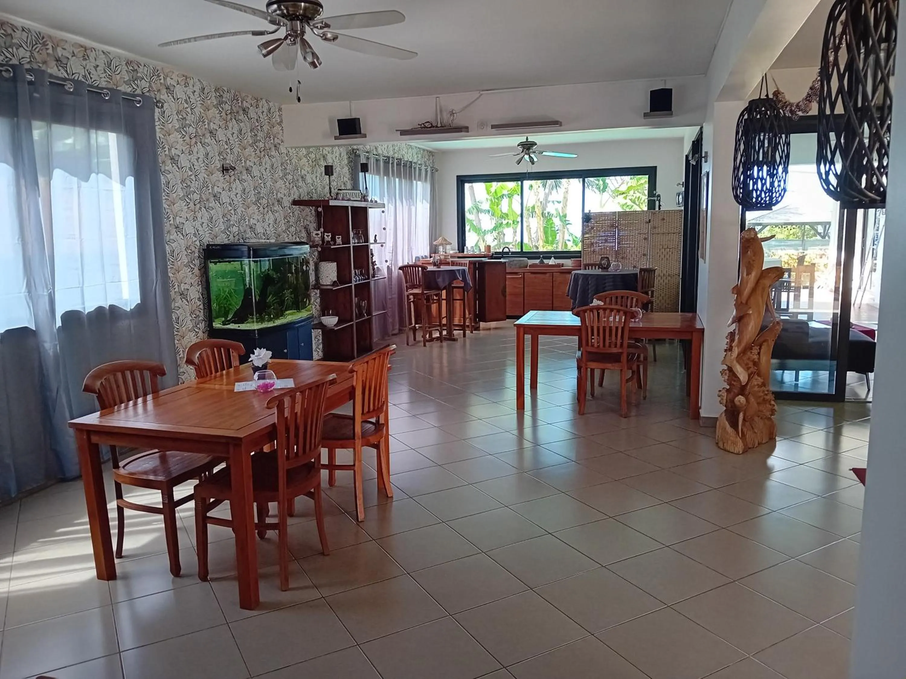 Restaurant/places to eat in Villa Belza et SPA