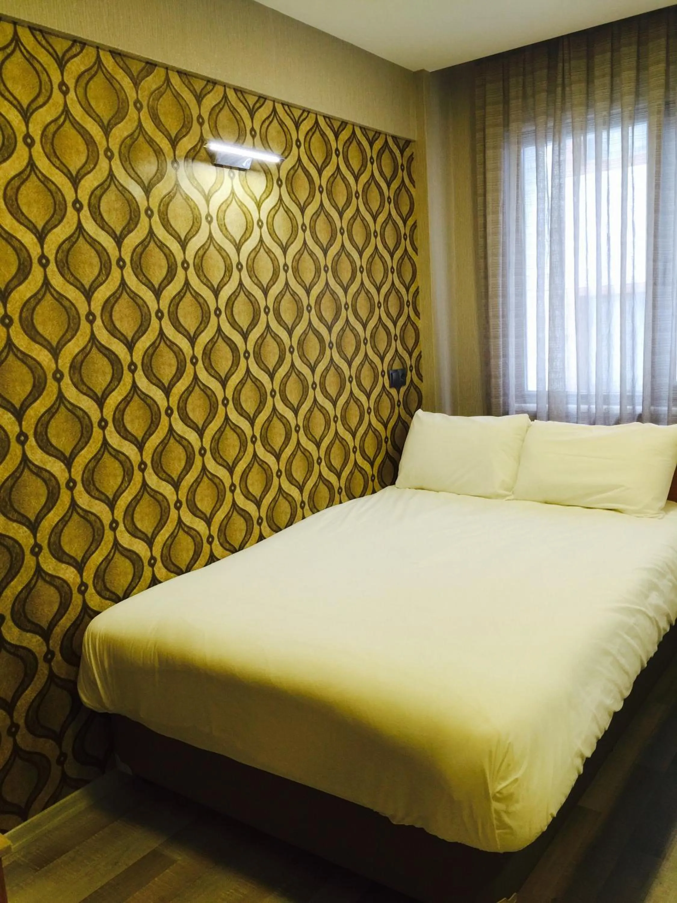 Bedroom, Bed in Okur Otel