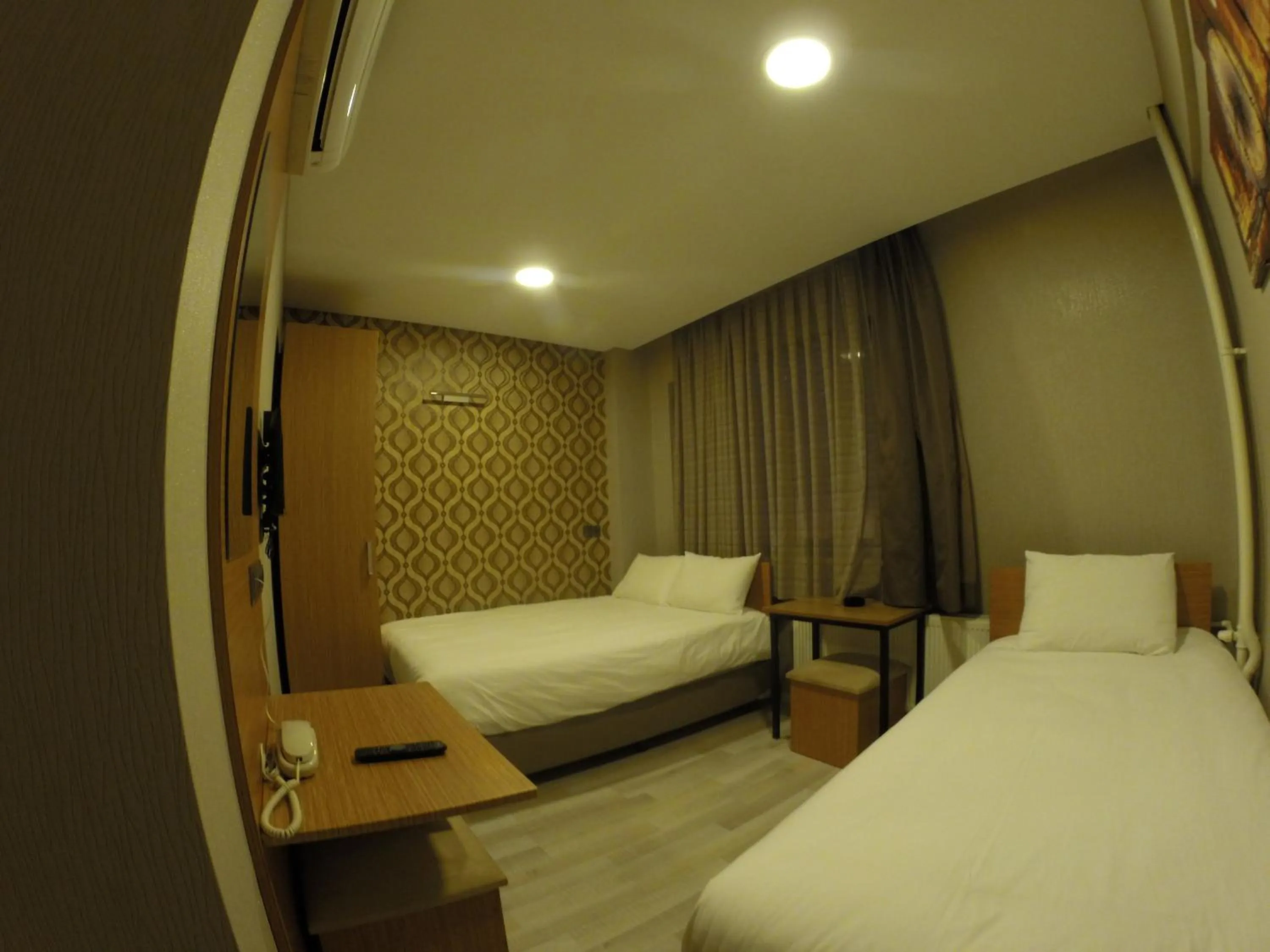 Photo of the whole room, Bed in Okur Otel