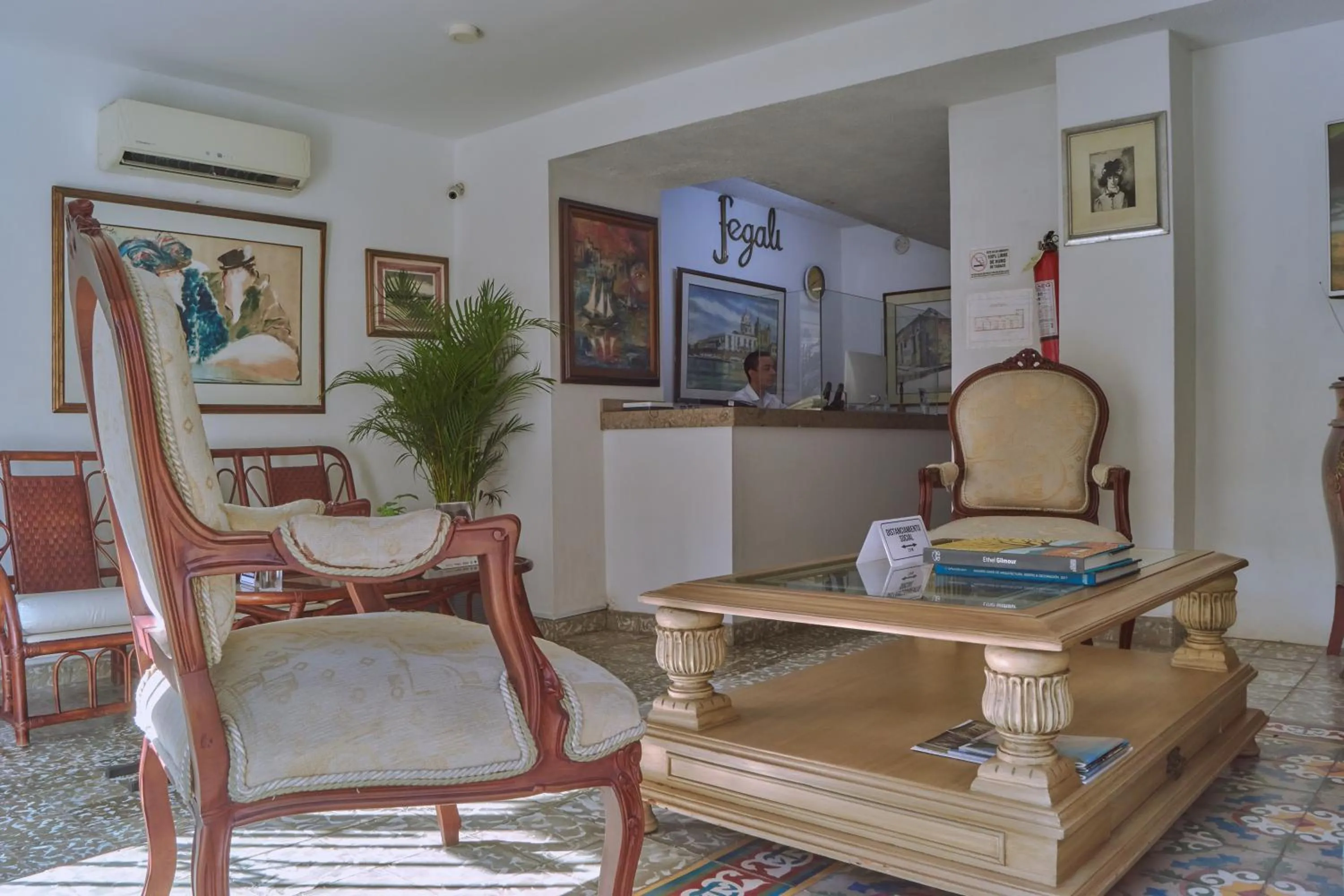 Dining area in Hotel Fegali Art Boutique