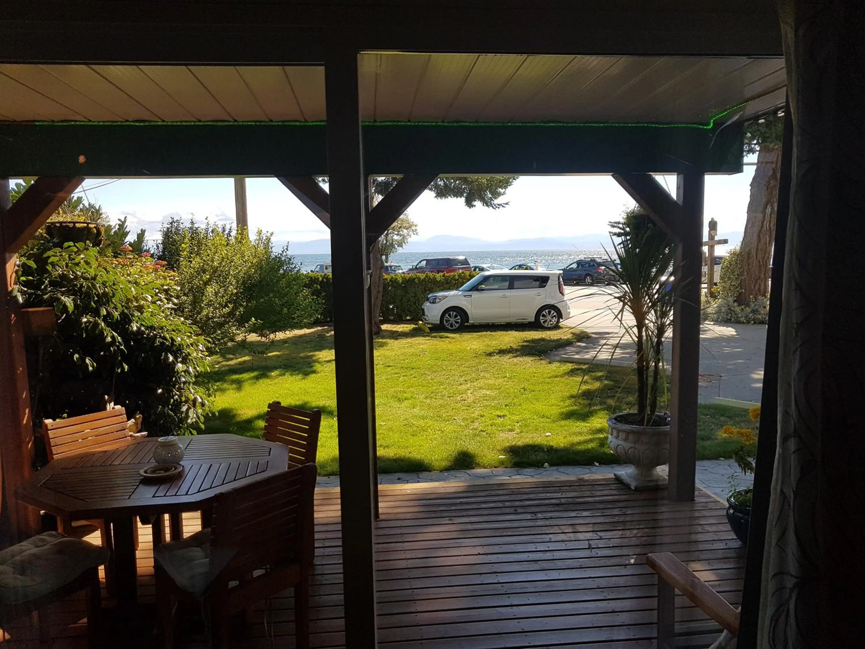 Davis Bay Bed & Breakfast