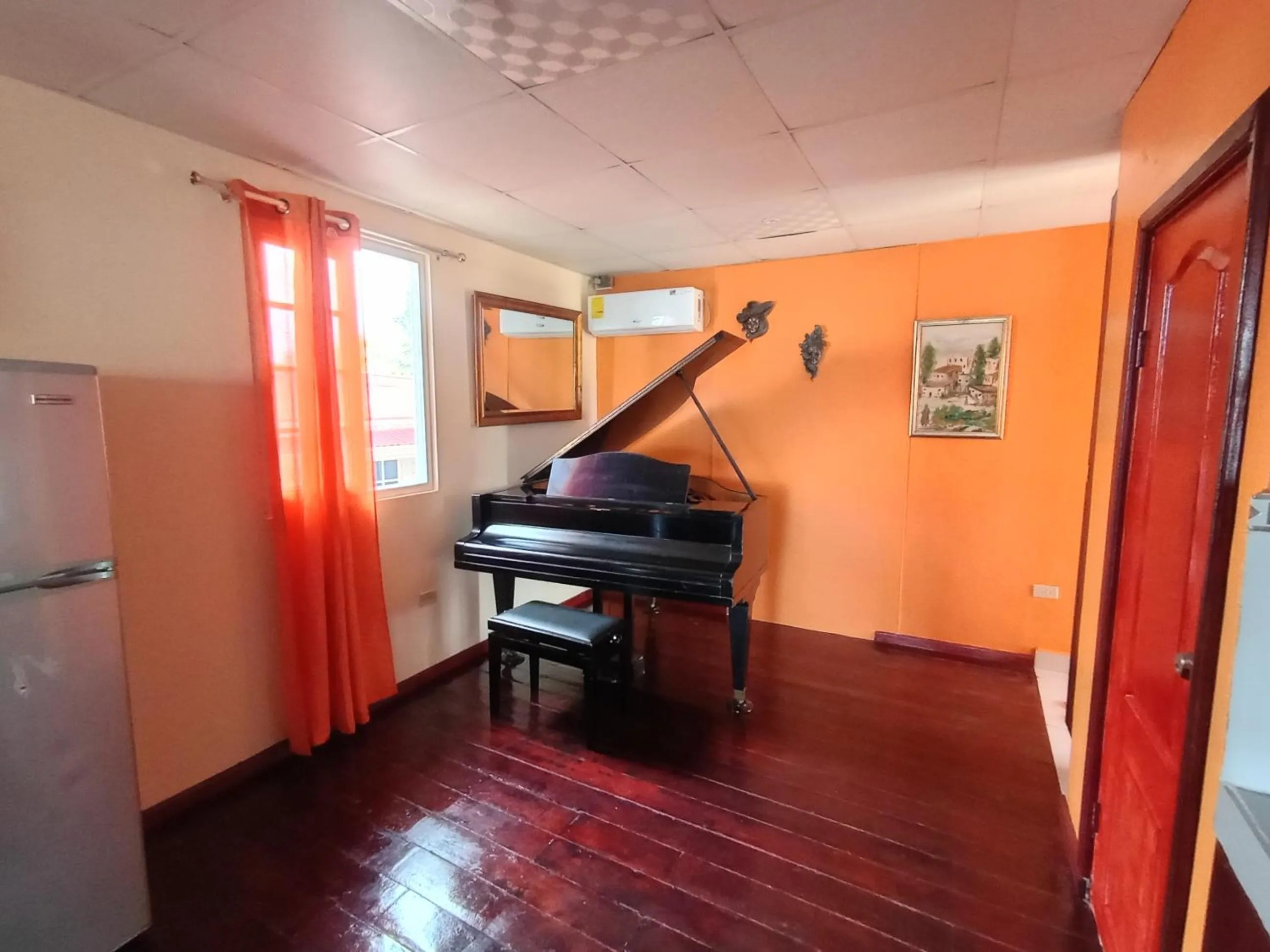 Decorative detail in Sun Havens Apartments & Suites