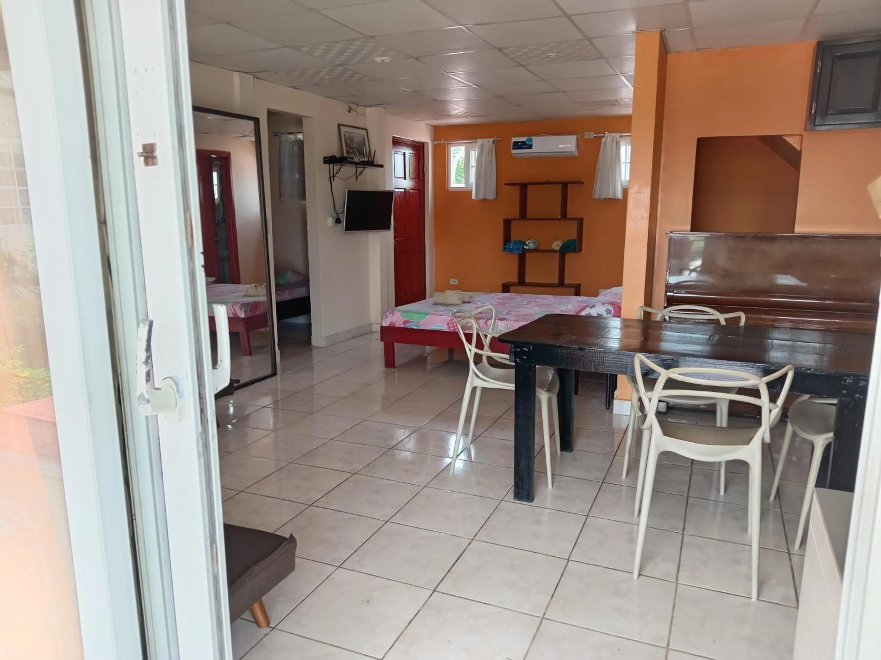 Photo of the whole room in Sun Havens Apartments & Suites