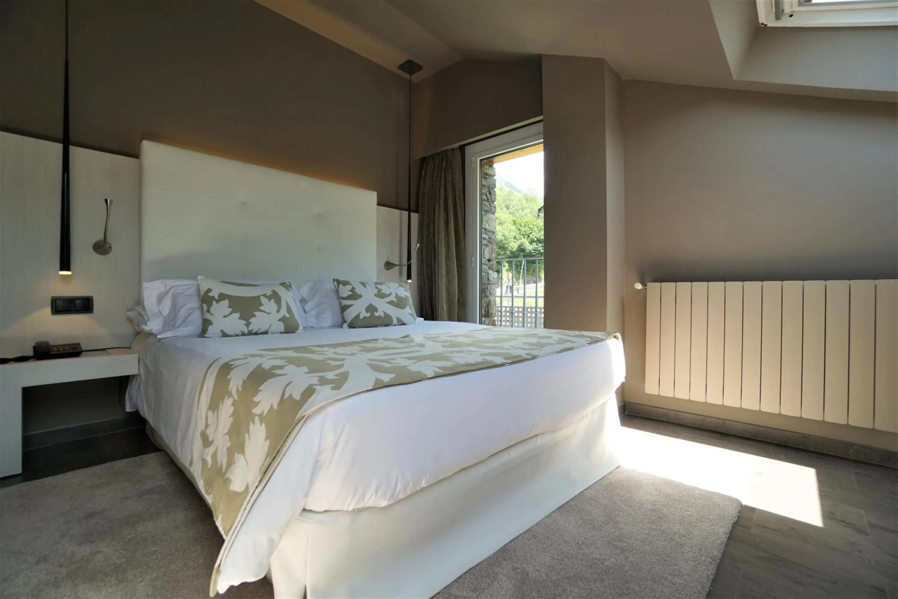 Bed in Hotel & Spa Xalet Bringue