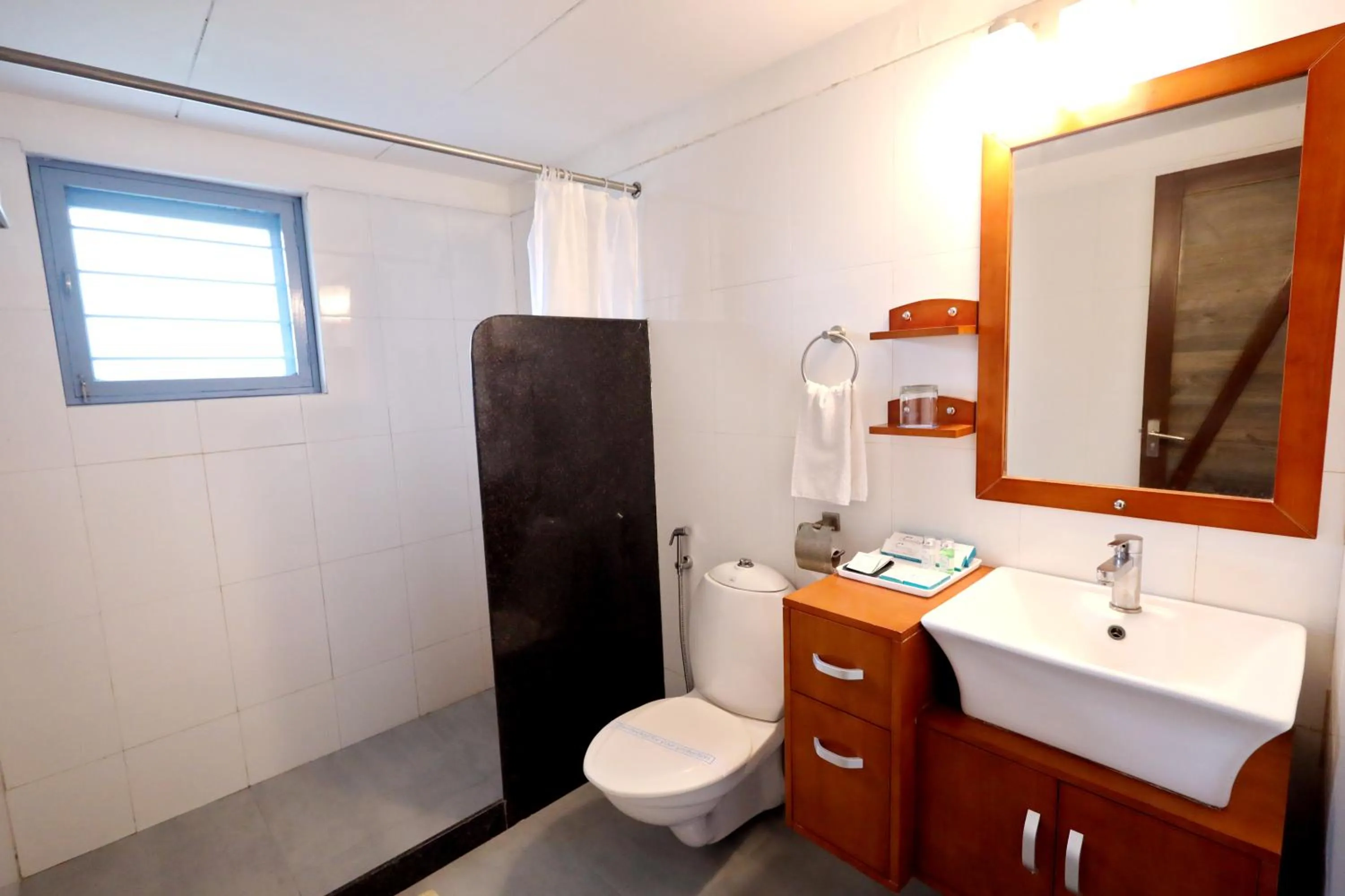 Shower in Hummingbird Resort