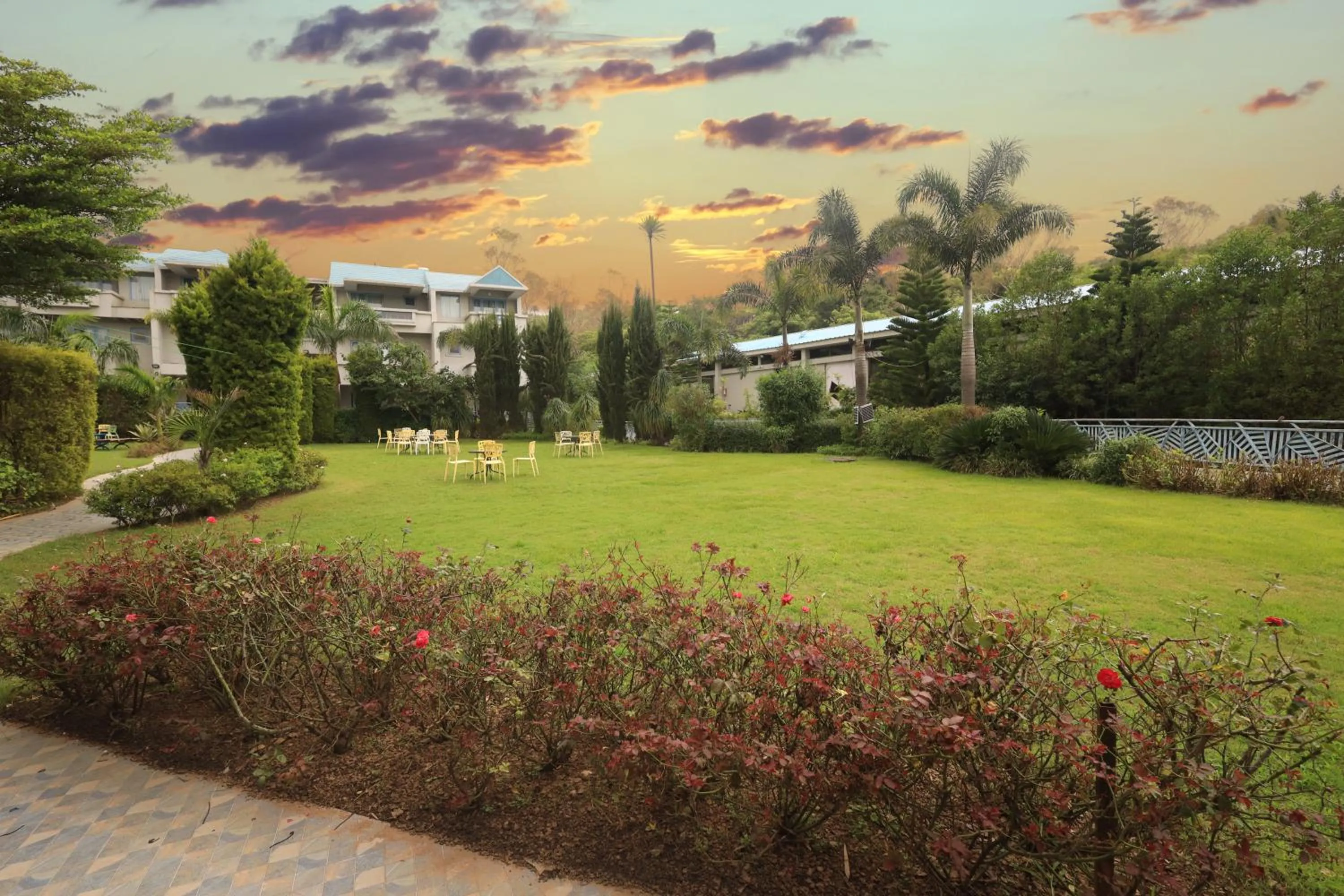 Garden in Hummingbird Resort