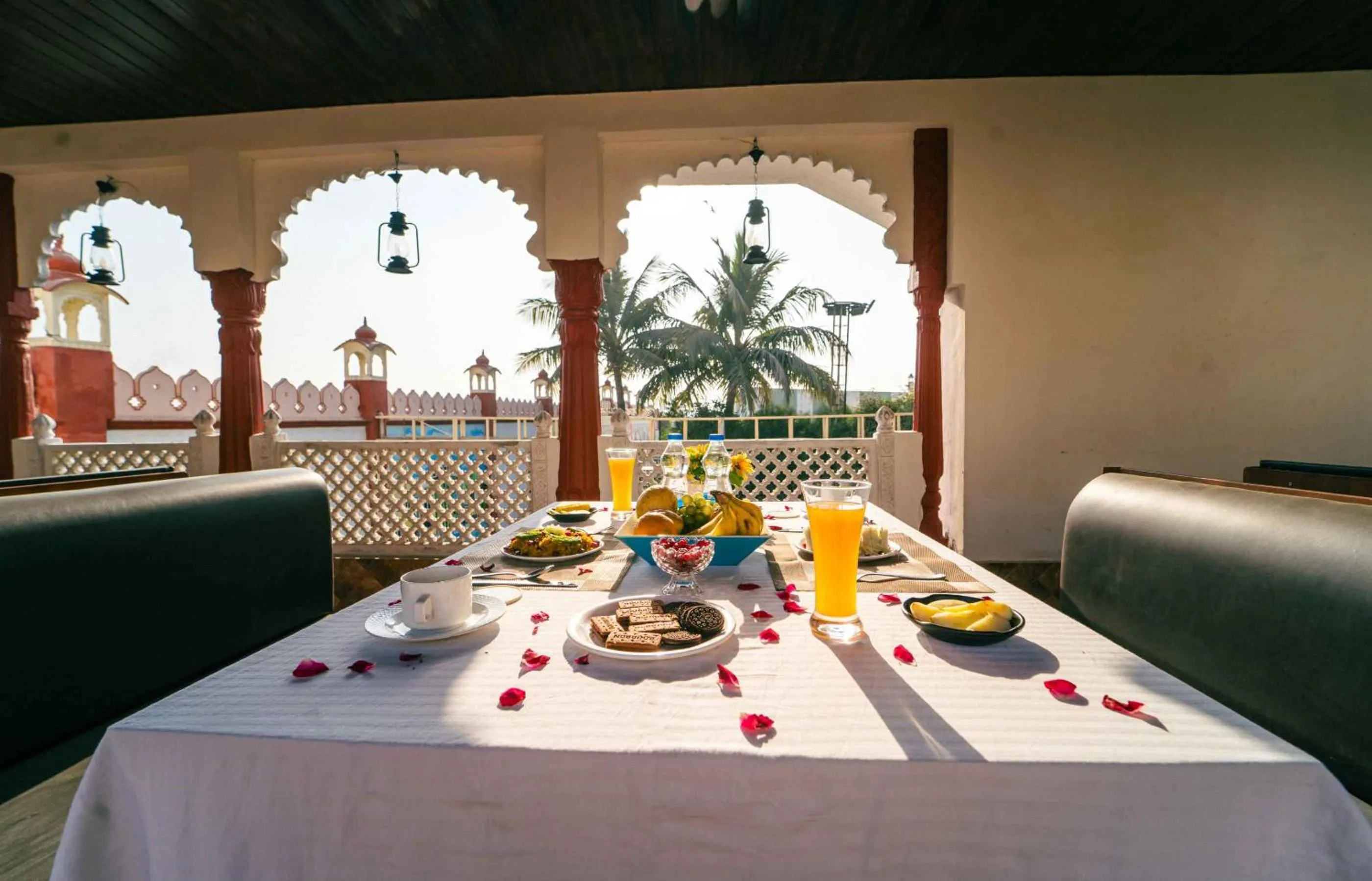 Food and drinks in Hotel Royal Paradise