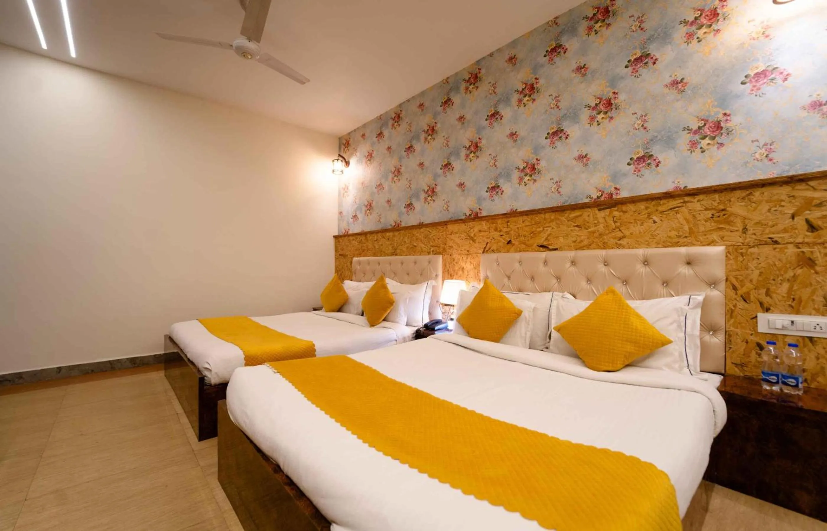 Bedroom in Hotel Royal Paradise