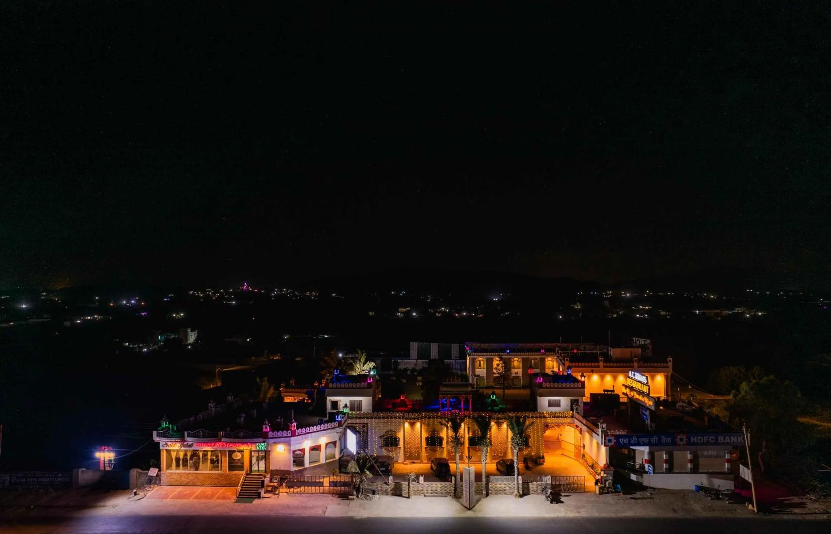 Property building in Hotel Royal Paradise