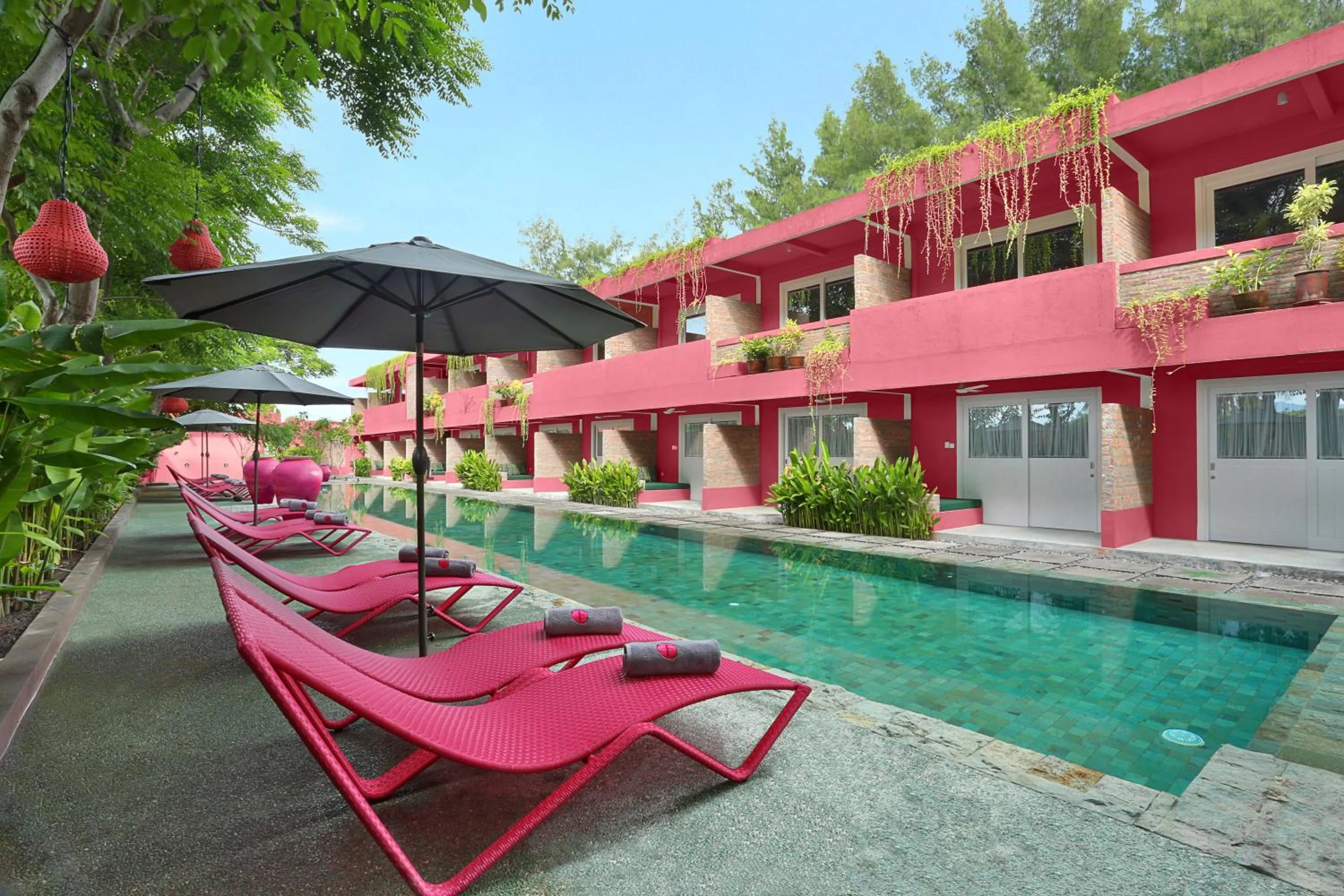 Property building in PinkCoco Gili Trawangan - Constant Surprises - for Cool Adults Only