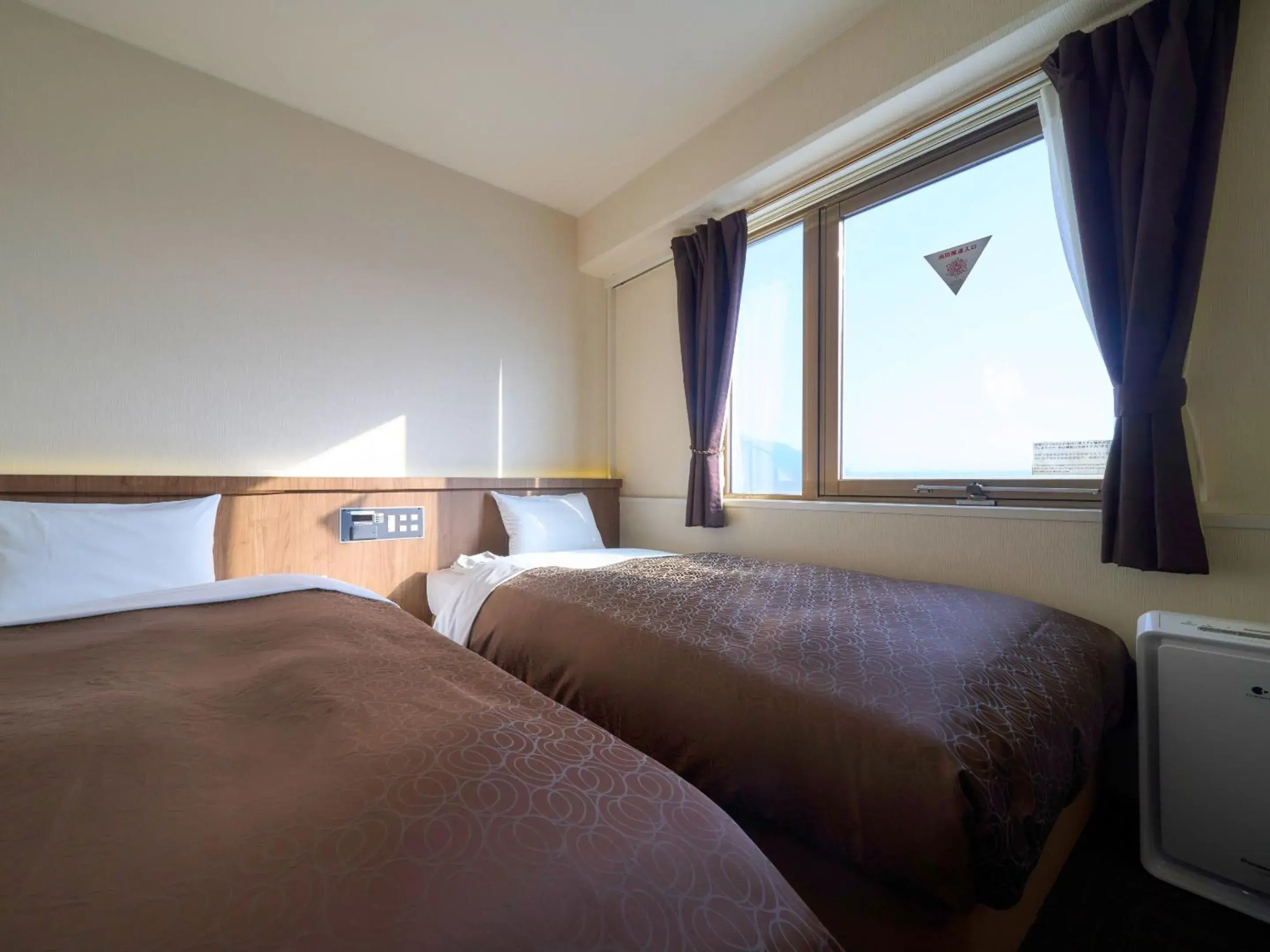 Economy Twin Room - single occupancy - Smoking in Minakuchi Century Hotel Economy Twin Room - single occupancy - Smoking in Minakuchi Century Hotel