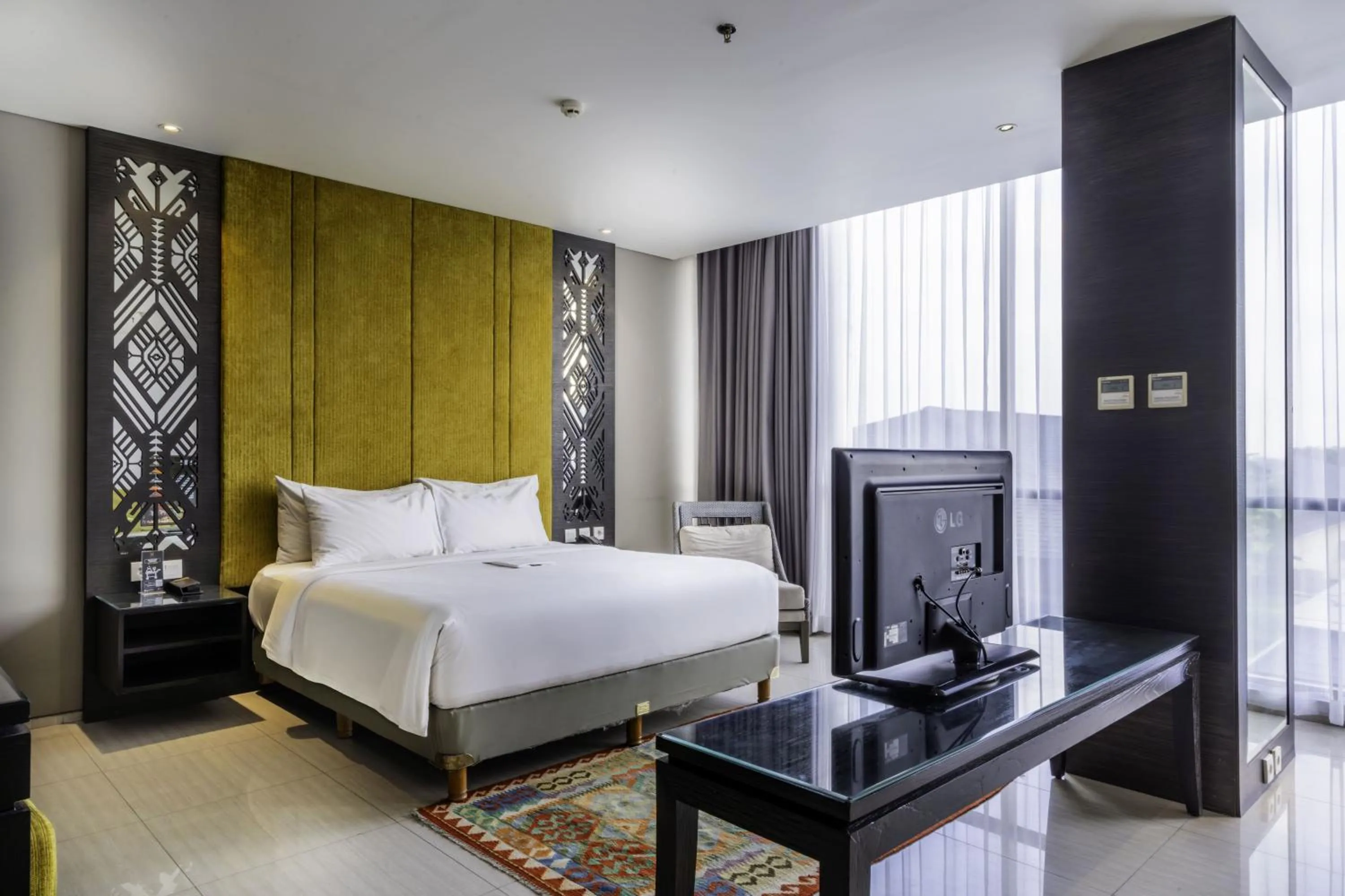 Bed in Lombok Astoria Hotel