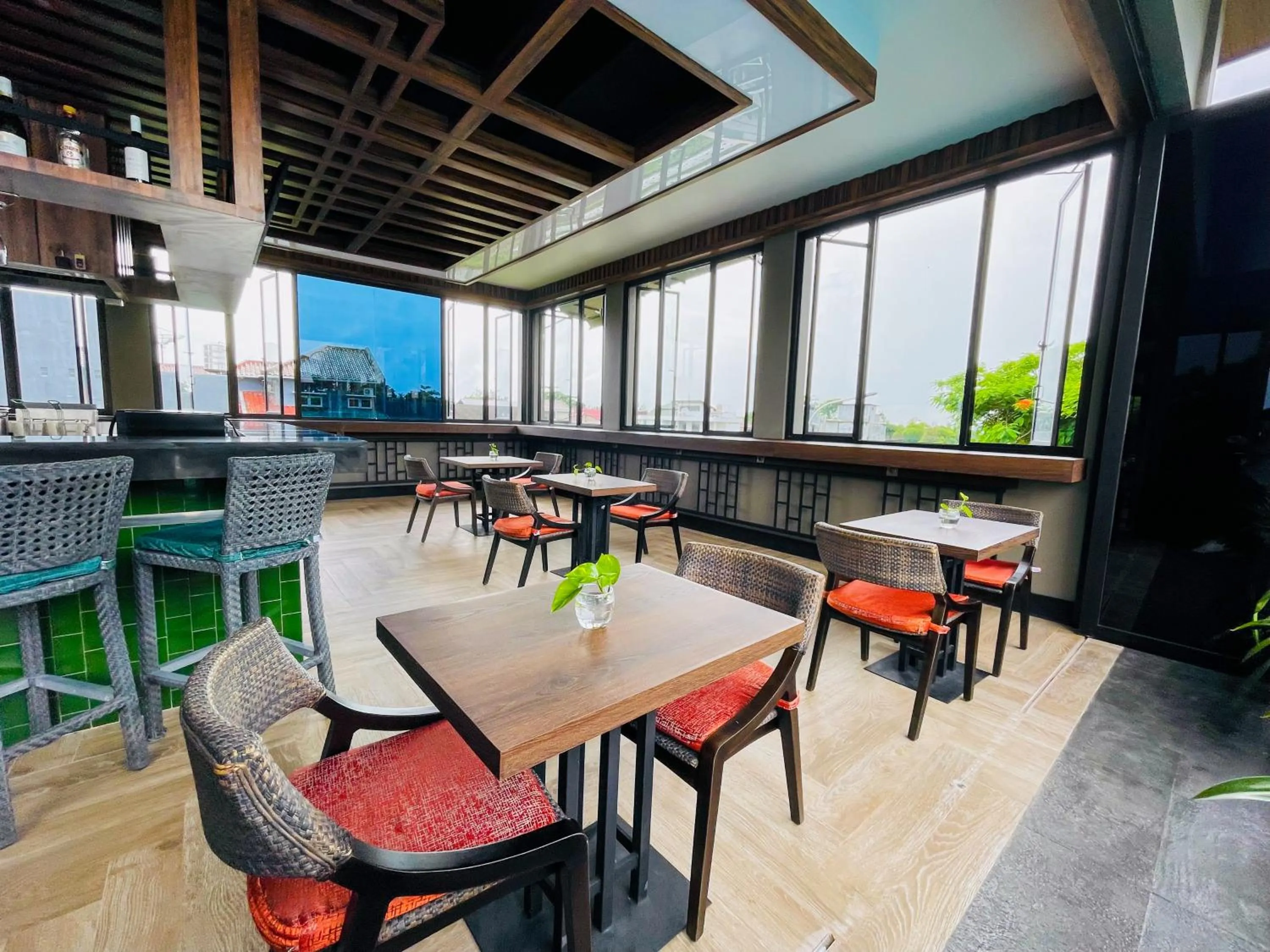 Restaurant/places to eat in Lombok Astoria Hotel