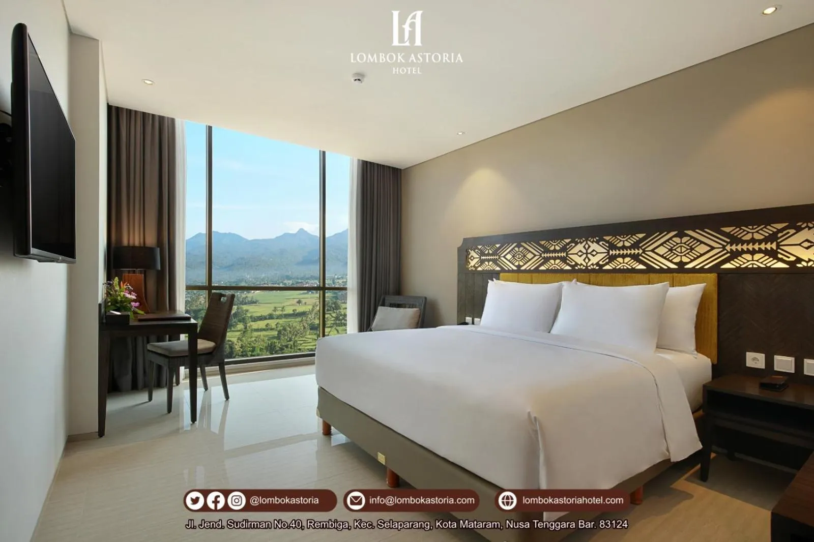 Bed in Lombok Astoria Hotel