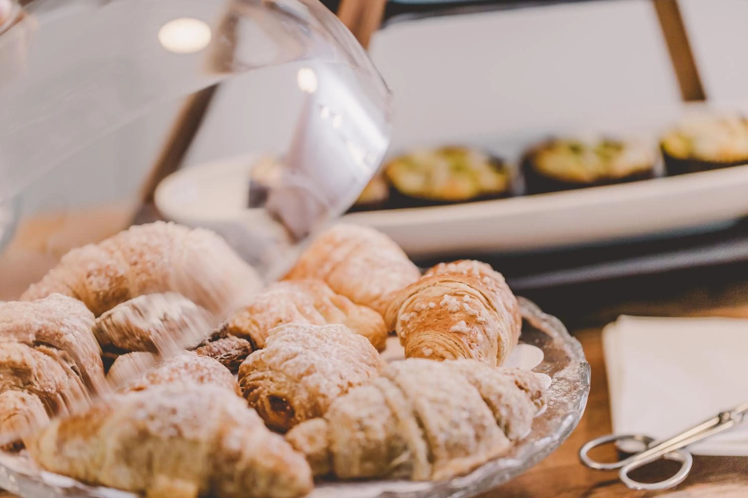 Breakfast in Suite 10 Home Design & Spa