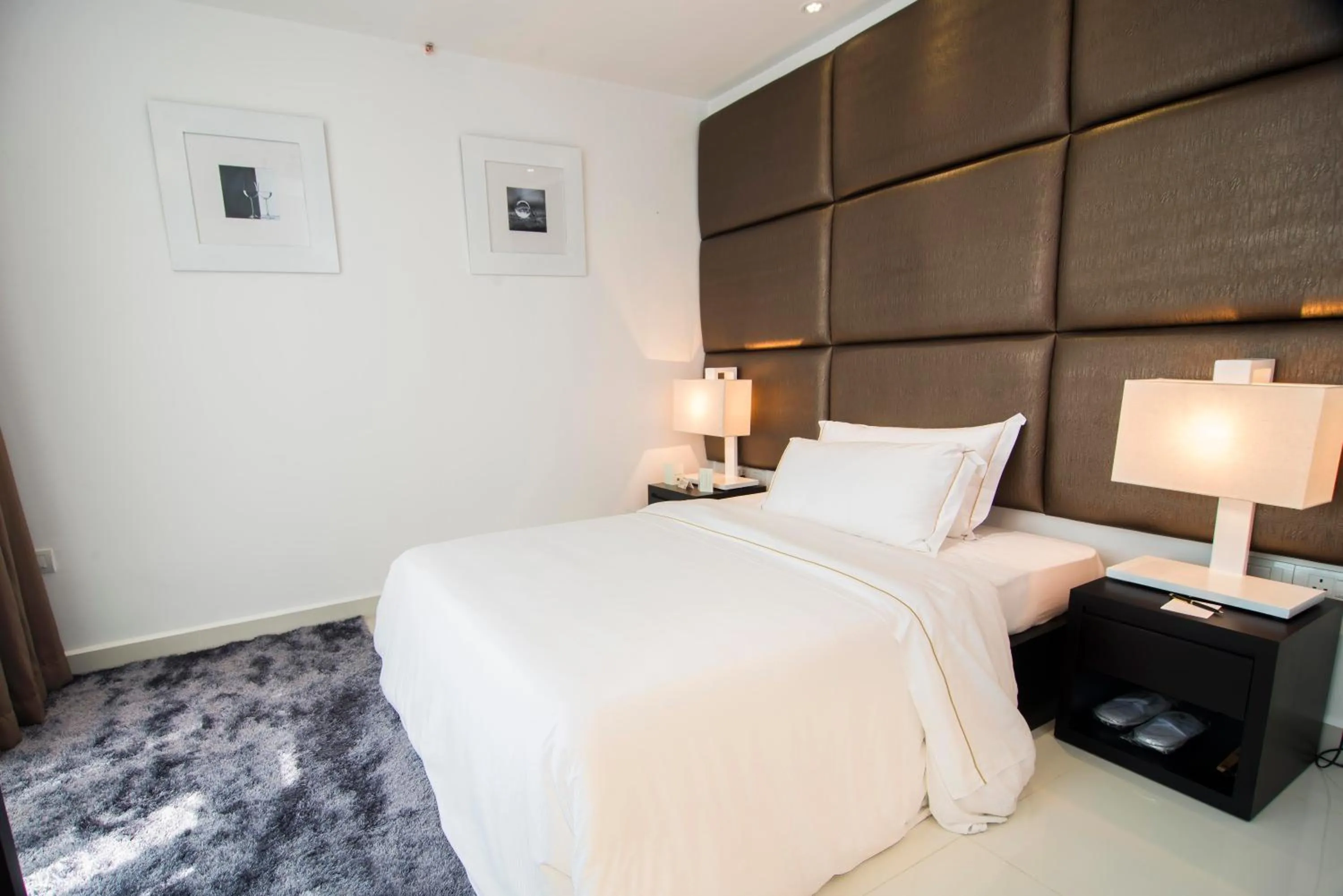 Bedroom, Bed in Platinum One Suites