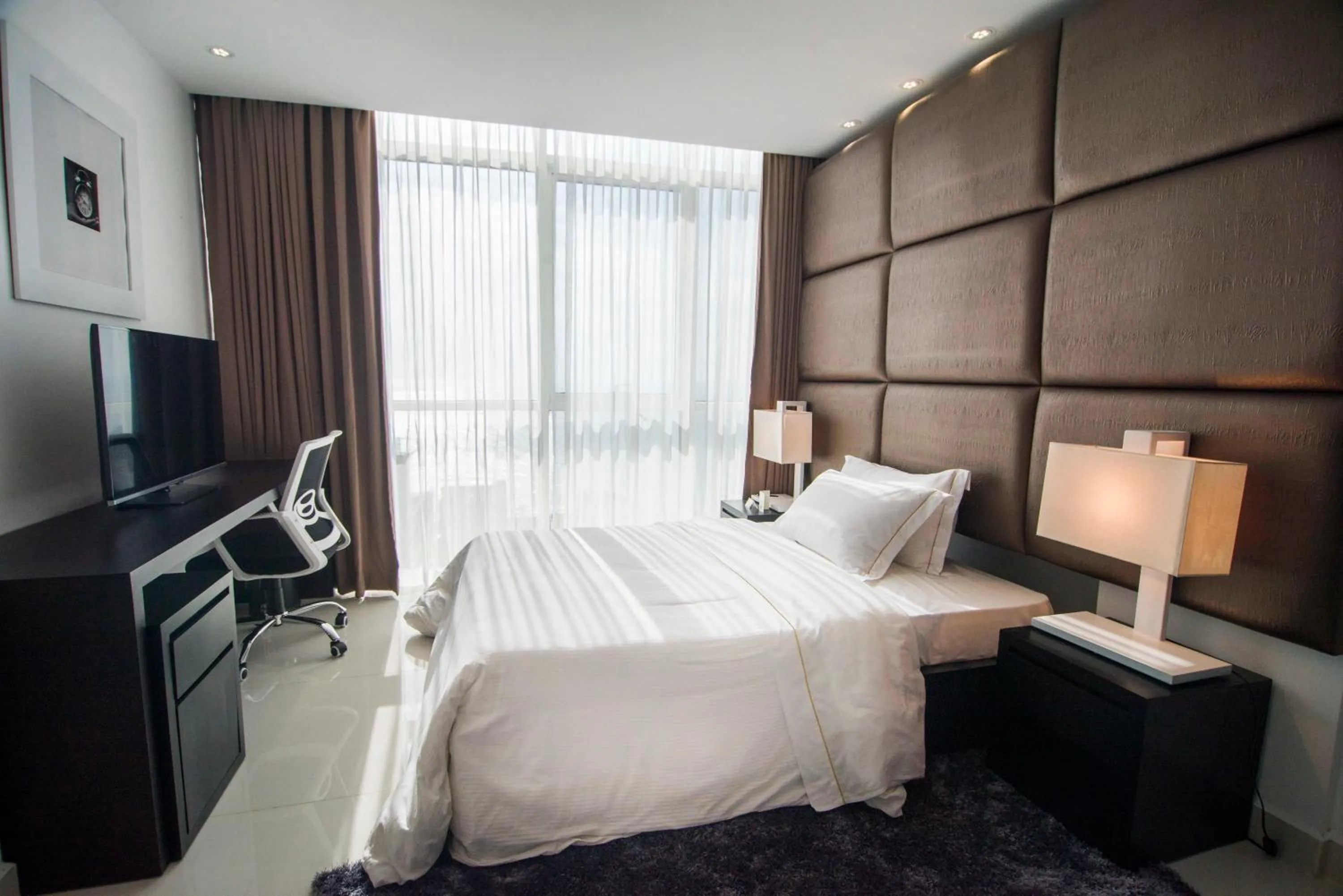 Bedroom, Bed in Platinum One Suites