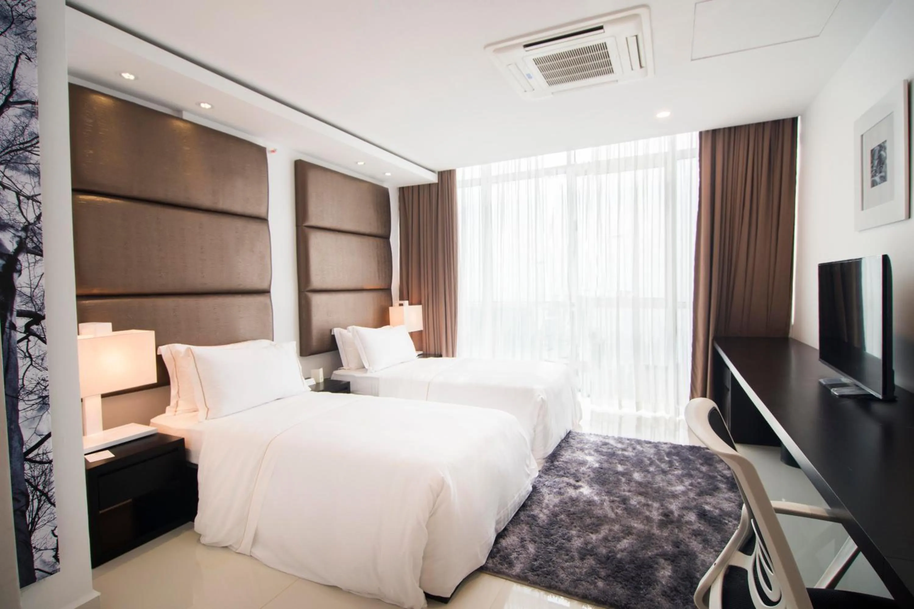 Bedroom, Bed in Platinum One Suites