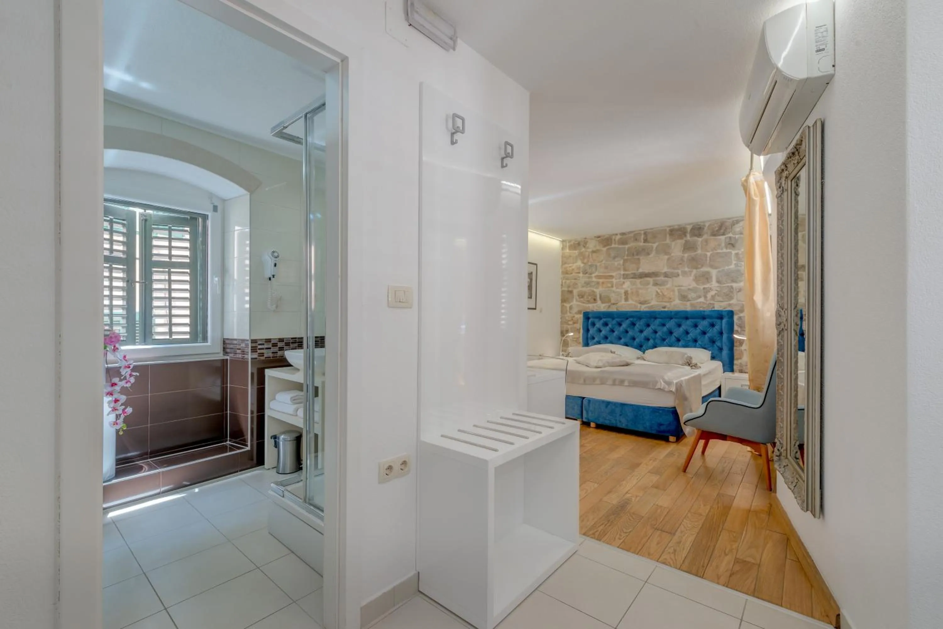 Photo of the whole room, Bed in Guesthouse Imperator