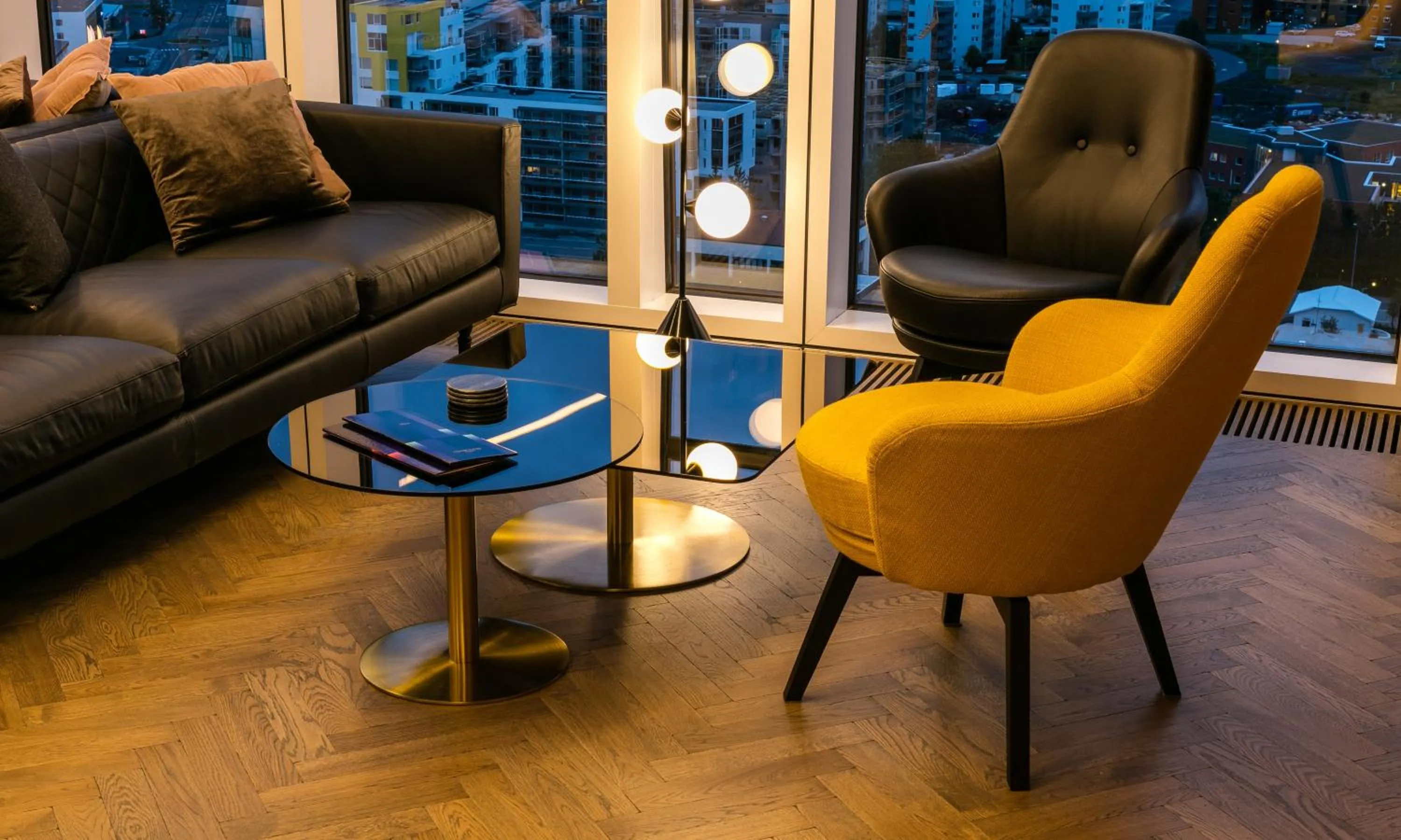 Communal lounge/ TV room in Tower Suites Reykjavík