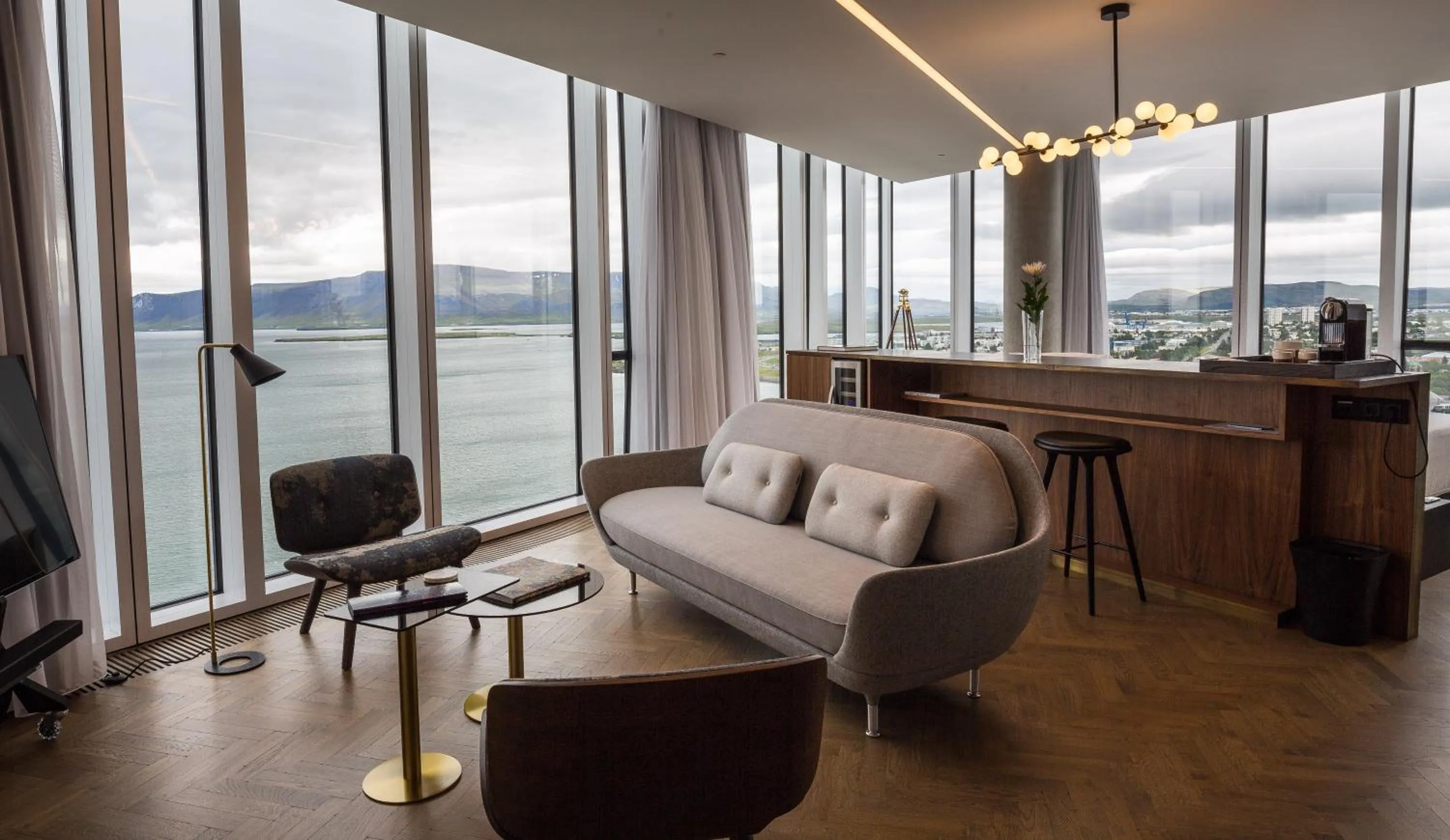 Seating area in Tower Suites Reykjavík