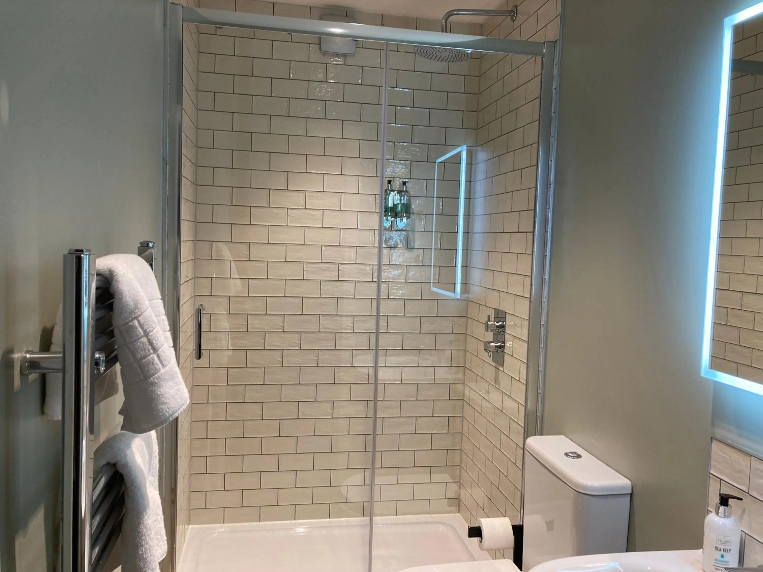 Shower in The Station Inn Whitby