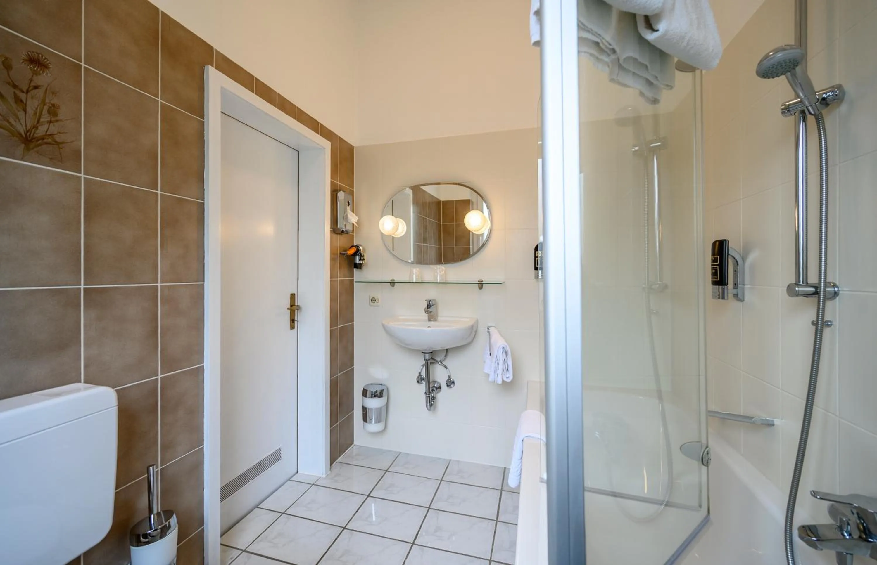 Shower in Hotel Krone