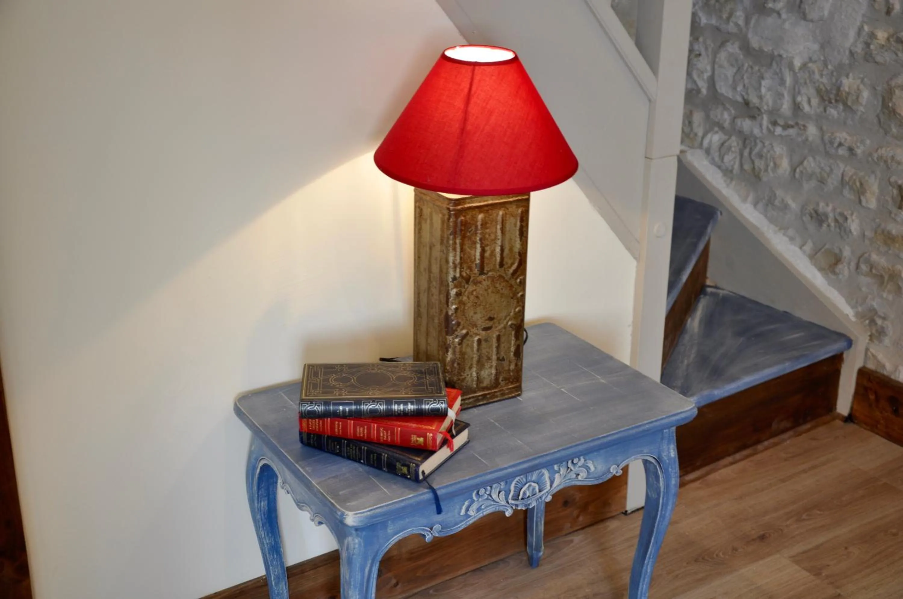 Decorative detail in Chez Fins Bois