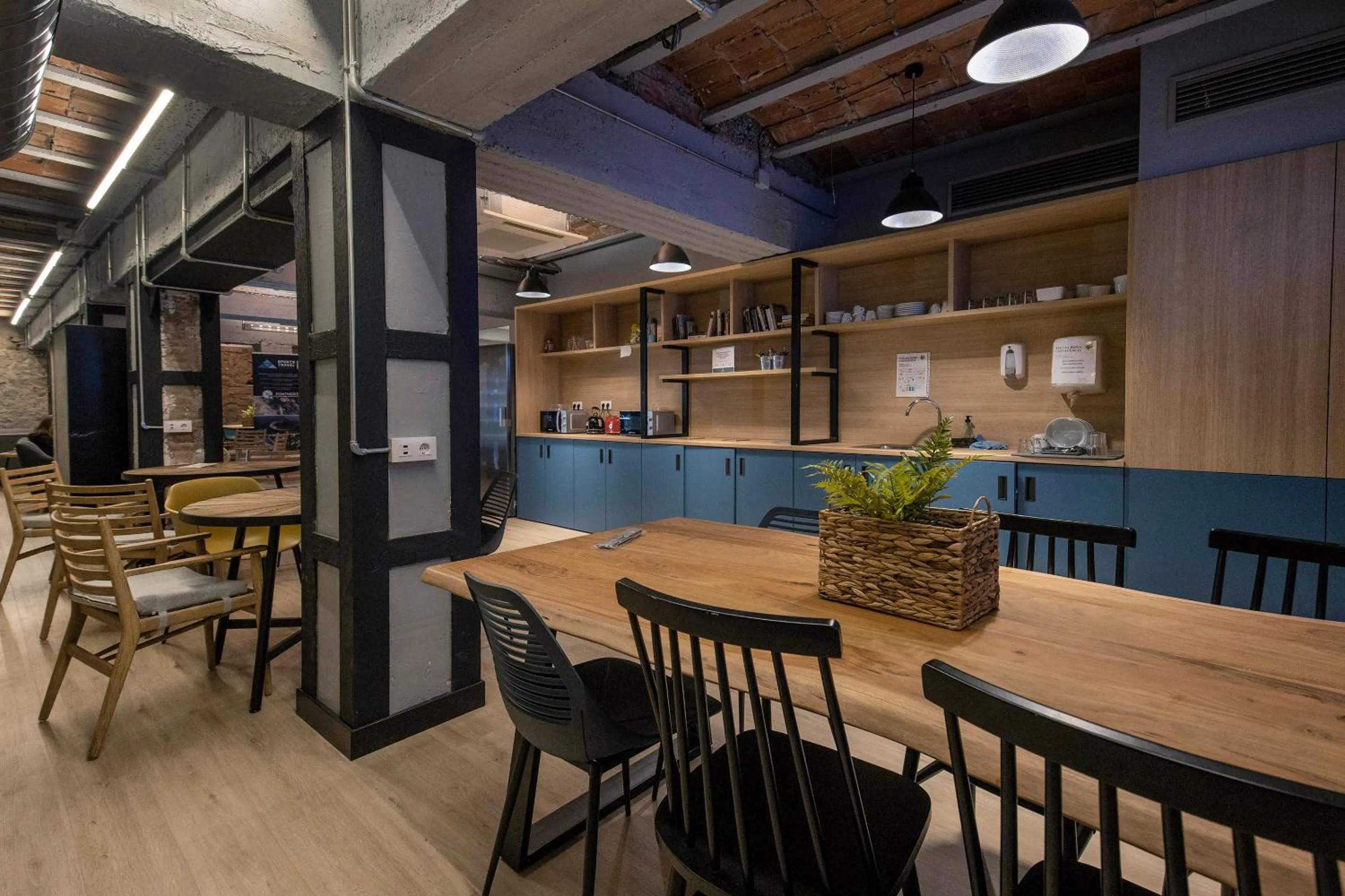 Font Andorra Hostel by Nexta