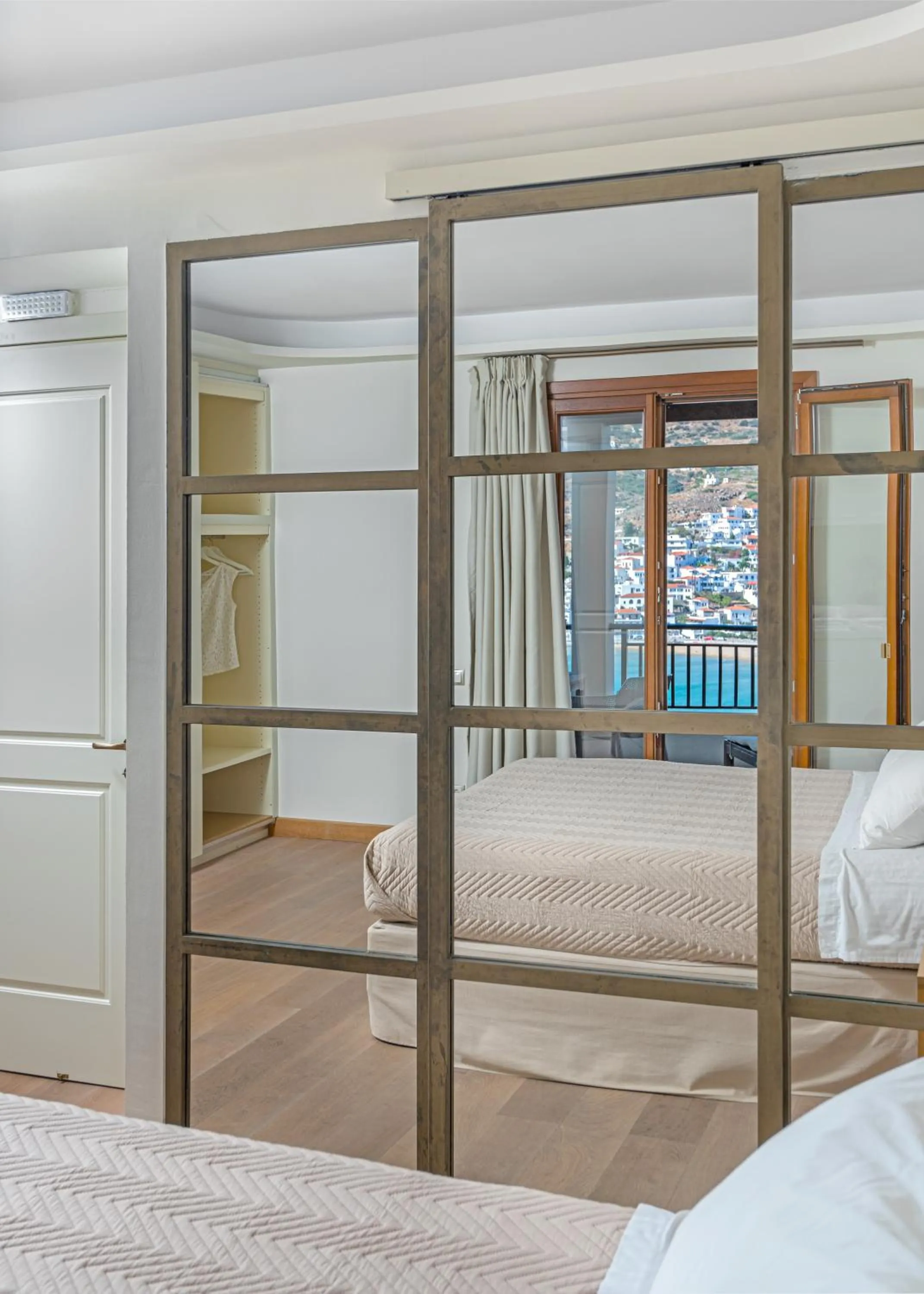 Decorative detail, Bed in Belvedere Andros