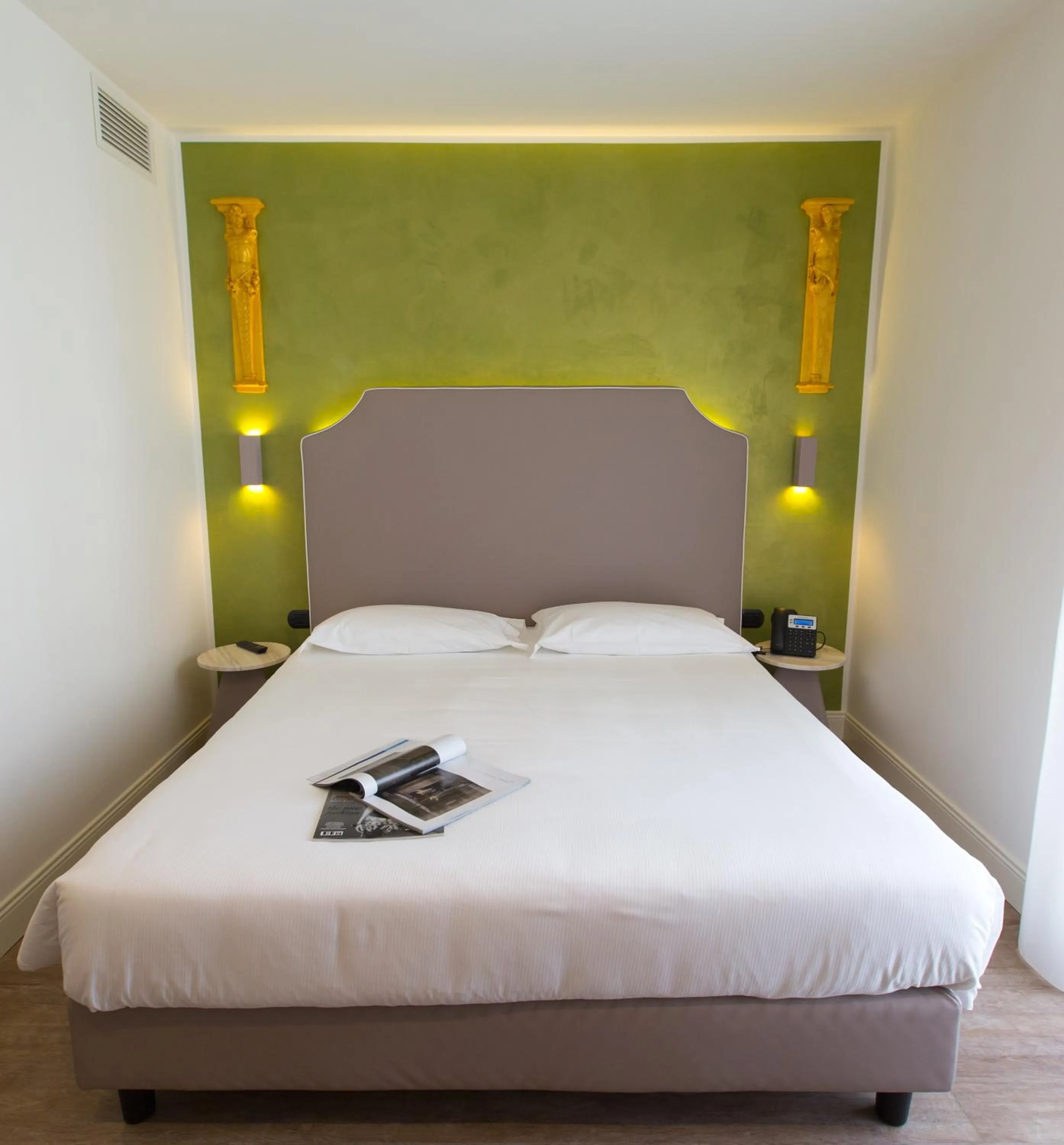 Photo of the whole room, Bed in Hotel Al Campanile - Luxury Suites & Apartments