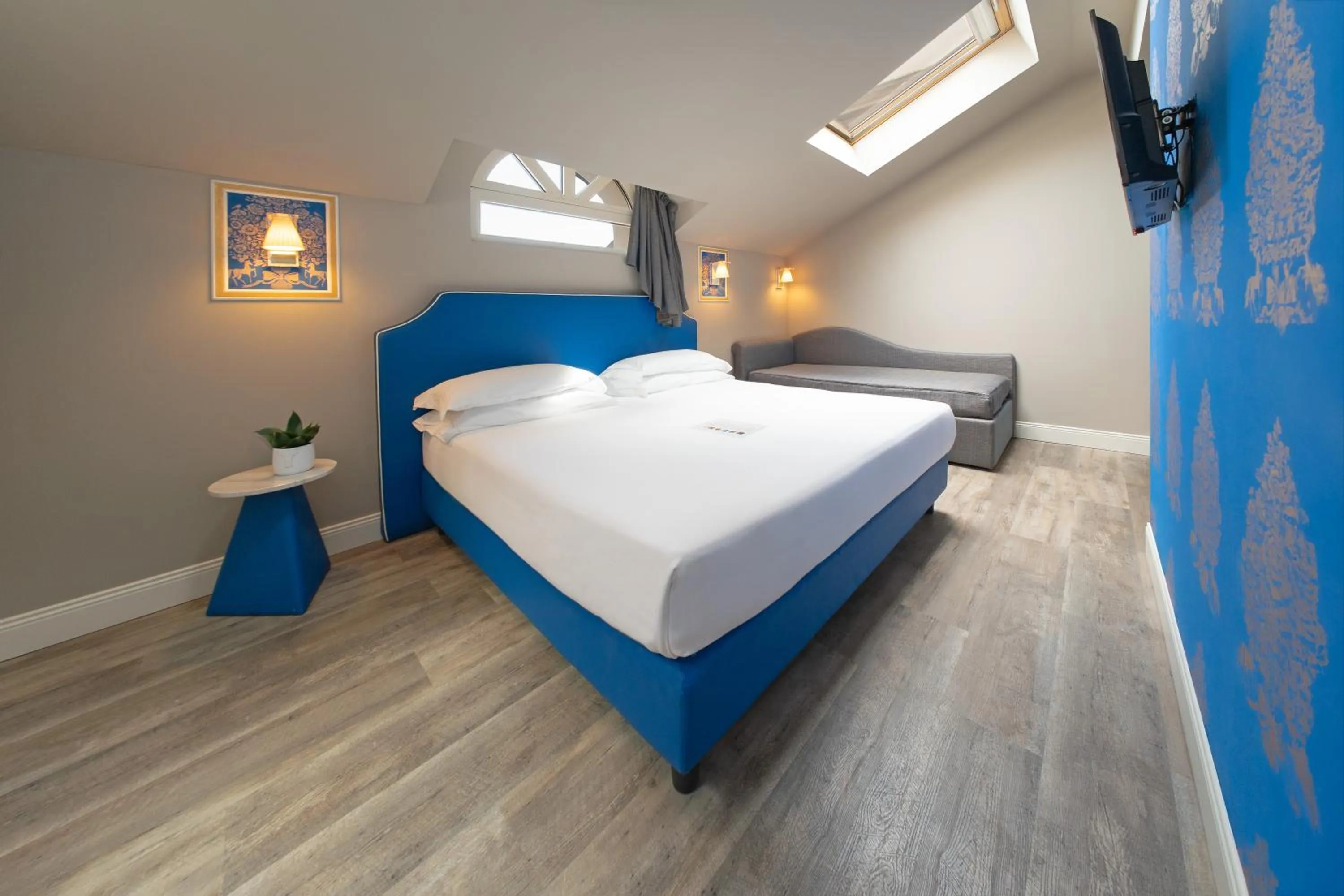 Bedroom, Bed in Hotel Al Campanile - Luxury Suites & Apartments