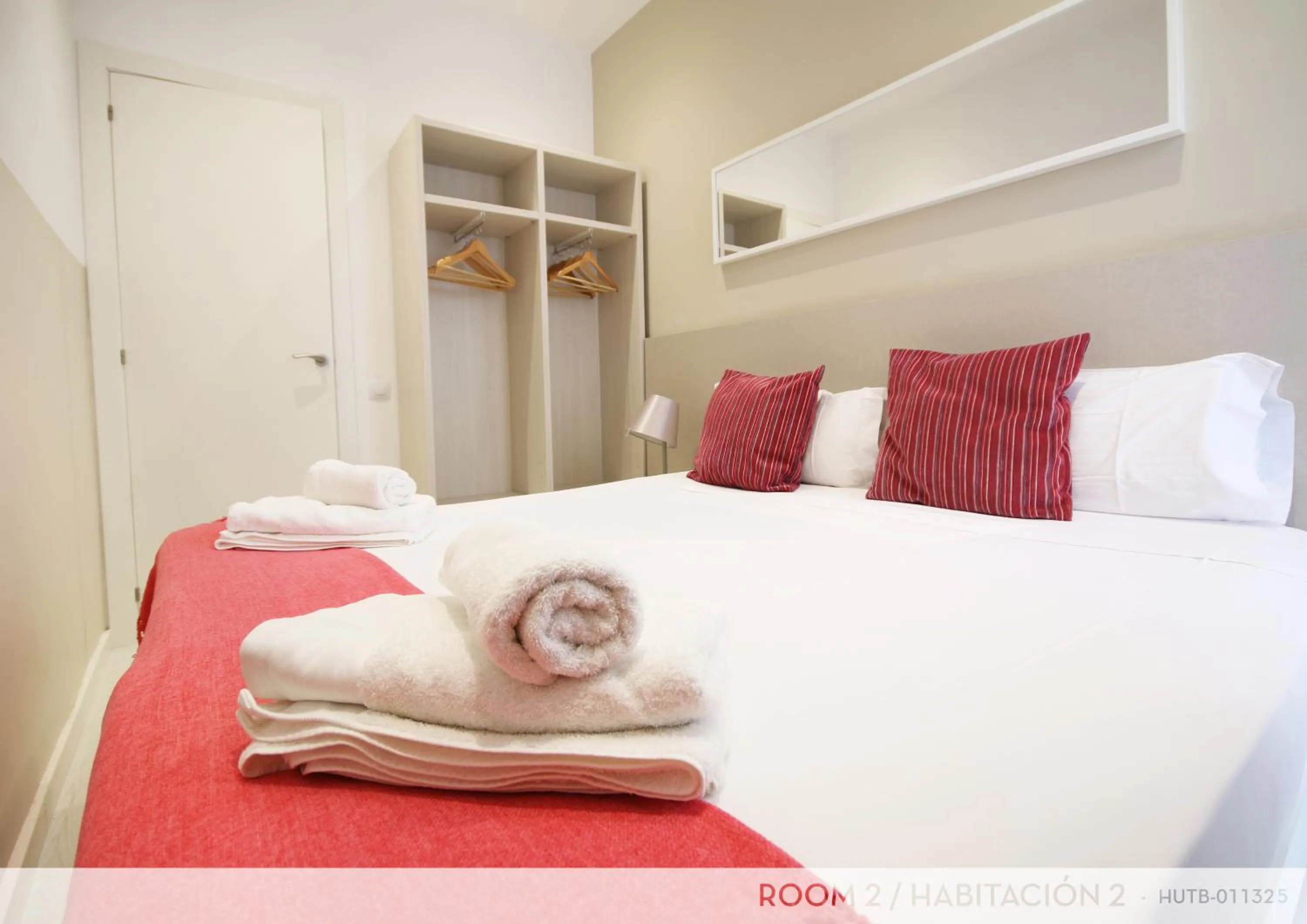 Bedroom, Bed in Suite Place Barcelona Còrsega