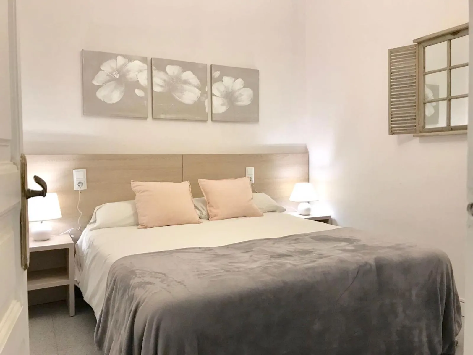 Bedroom, Bed in Suite Place Barcelona Còrsega