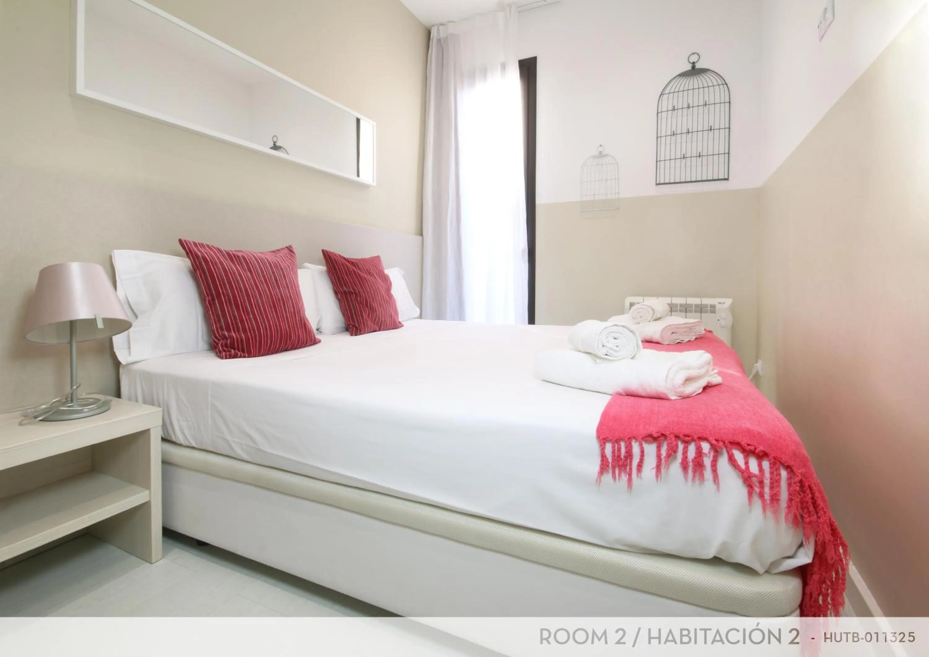 Bedroom, Bed in Suite Place Barcelona Còrsega