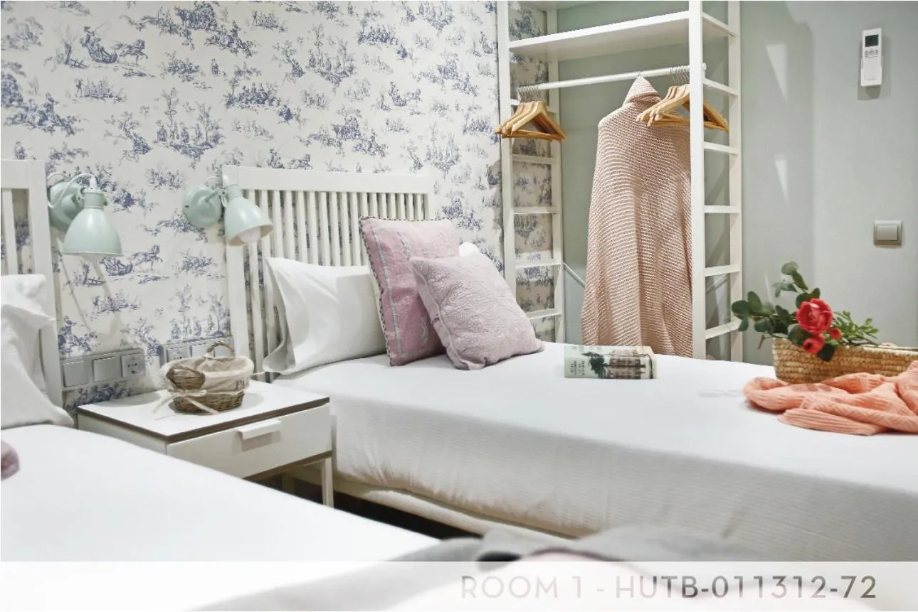 Bedroom, Bed in Suite Place Barcelona Còrsega