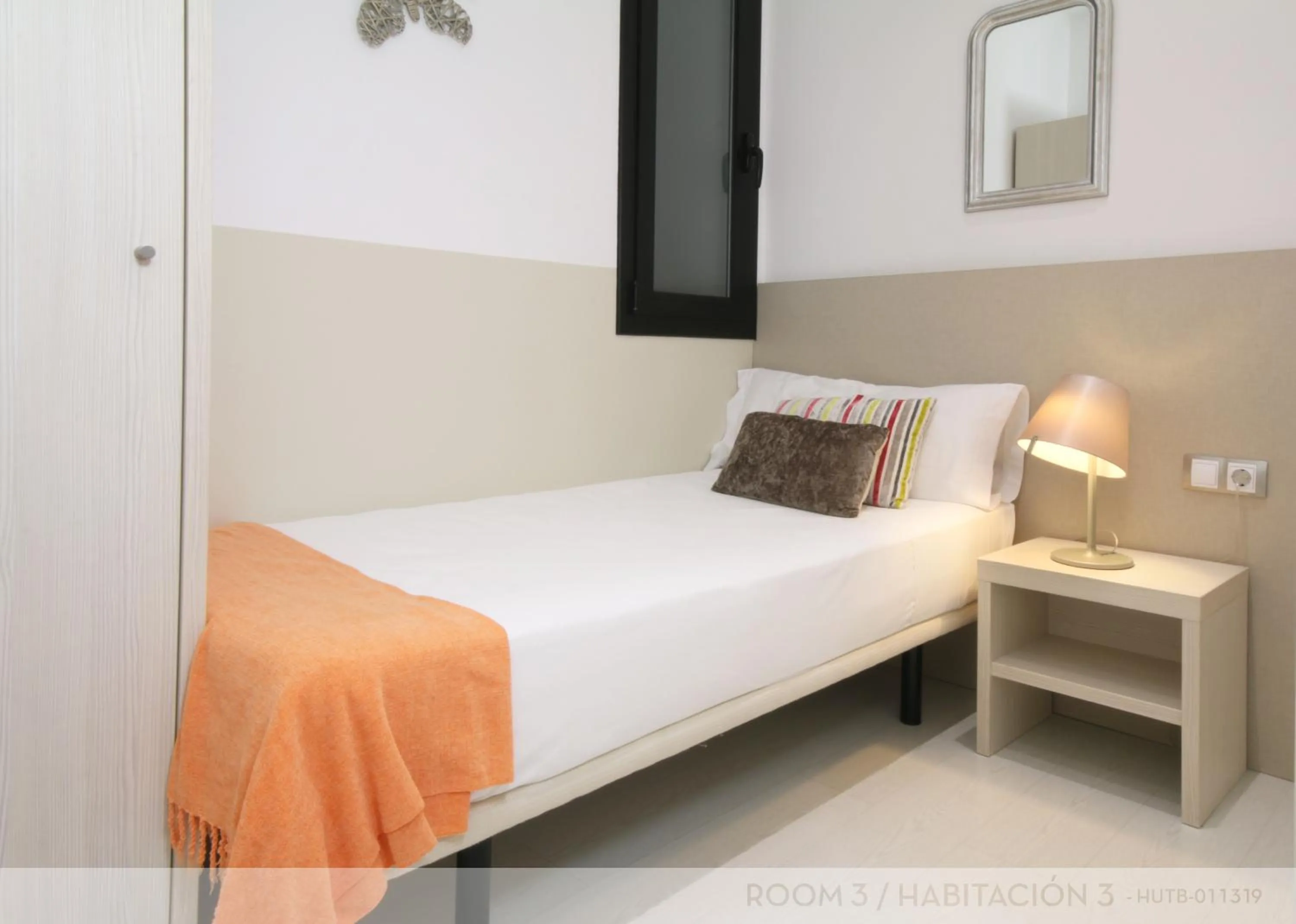 Bedroom, Bed in Suite Place Barcelona Còrsega