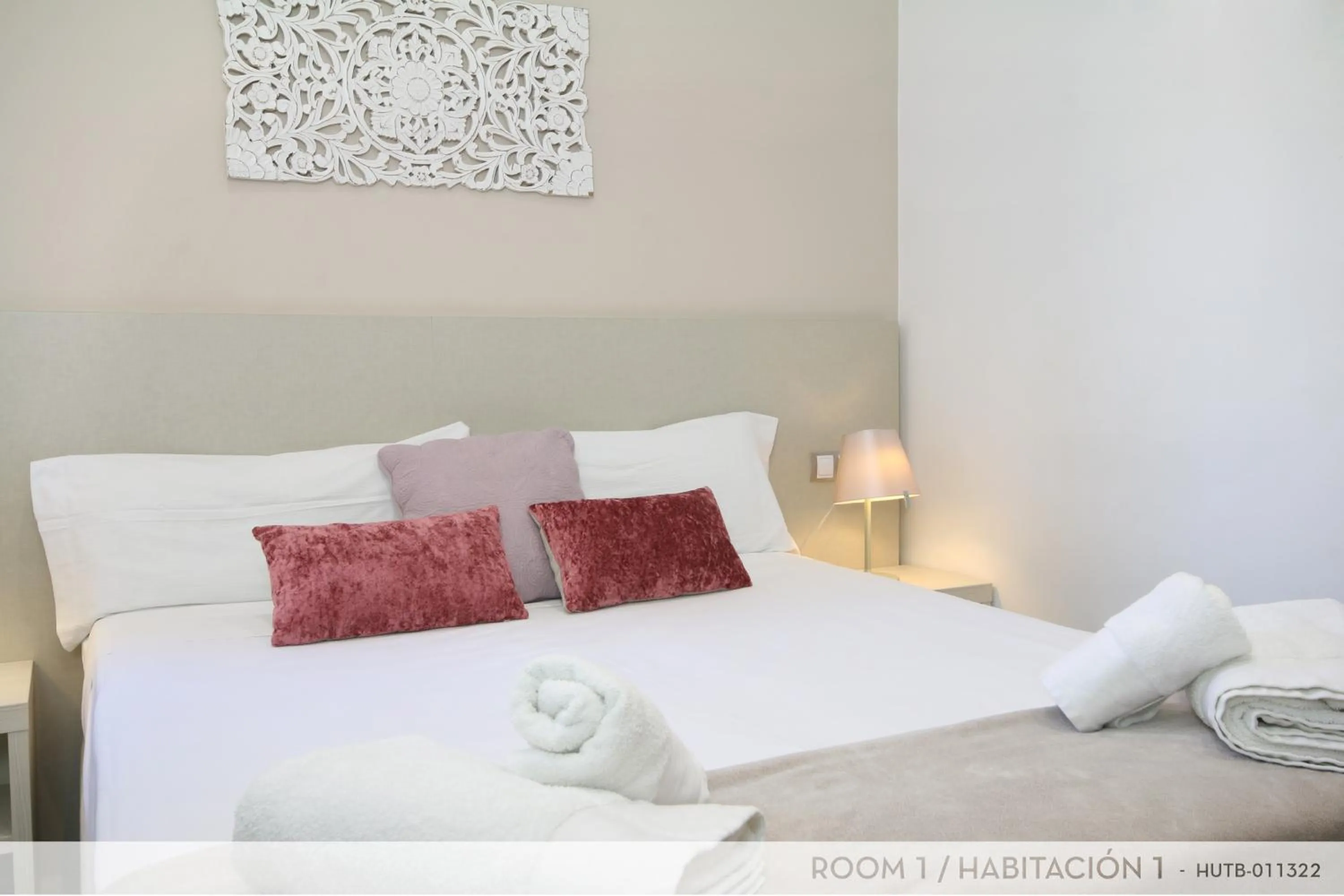 Bedroom, Bed in Suite Place Barcelona Còrsega