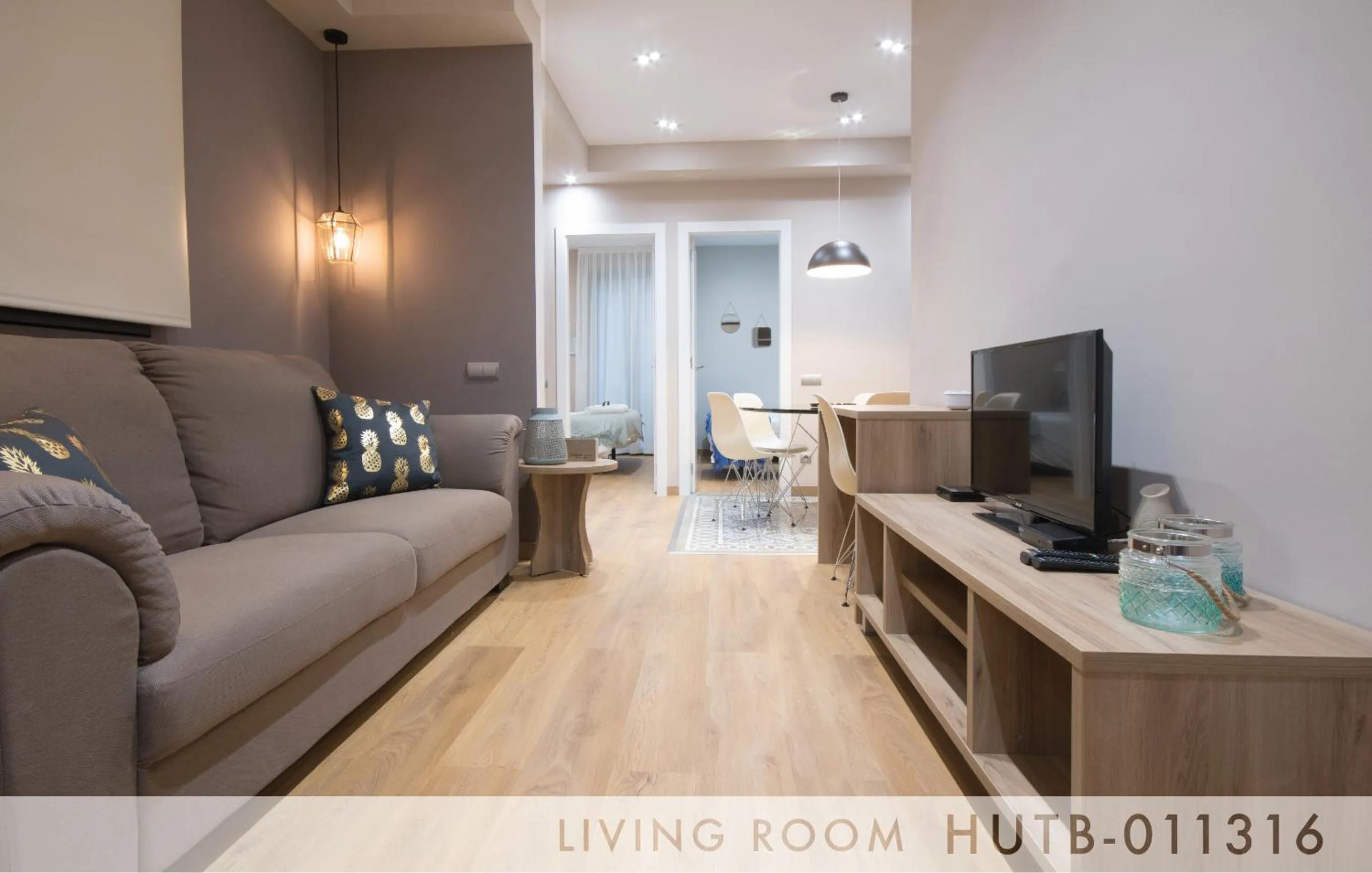 TV and multimedia in Suite Place Barcelona Còrsega