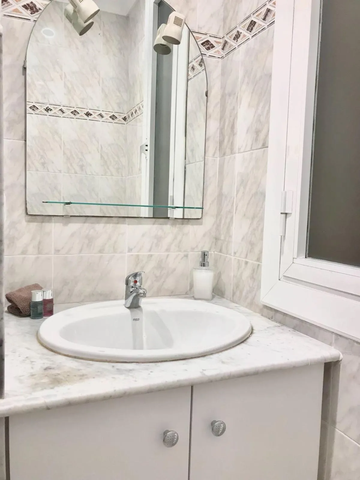 Bathroom in Suite Place Barcelona Còrsega