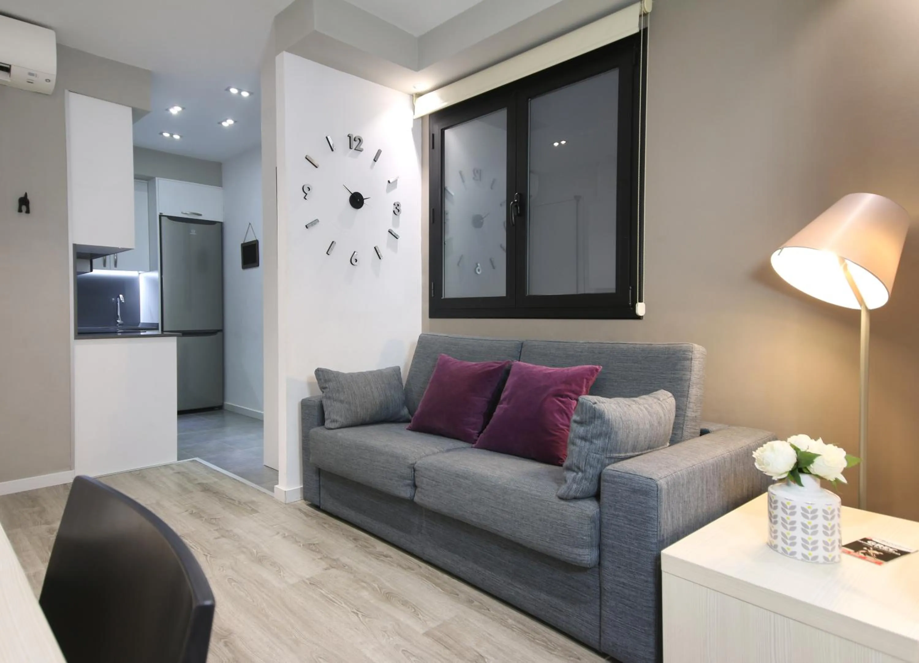 TV and multimedia in Suite Place Barcelona Còrsega