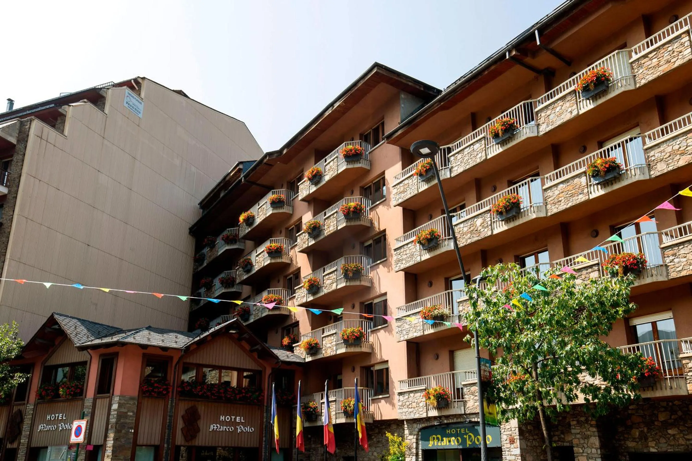 Property building in Hotel Marco Polo by Nexta