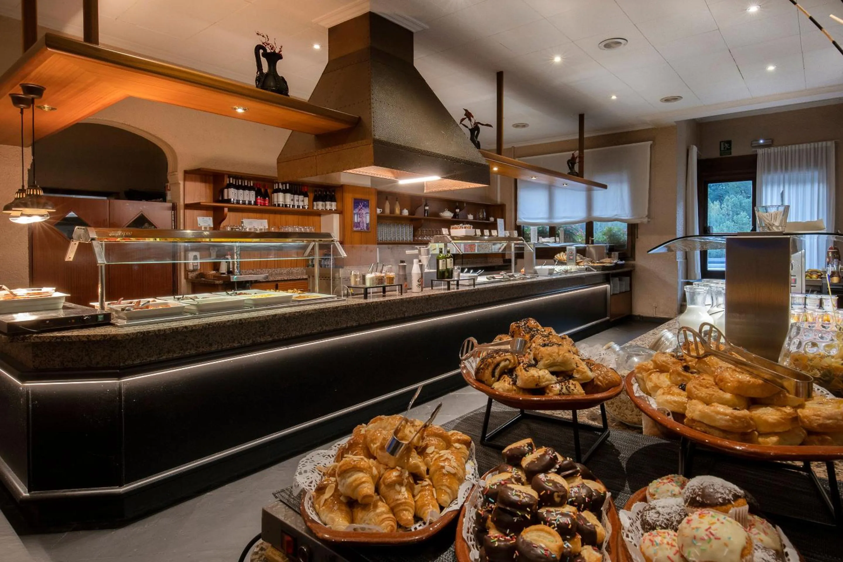 Buffet breakfast in Hotel Marco Polo by Nexta