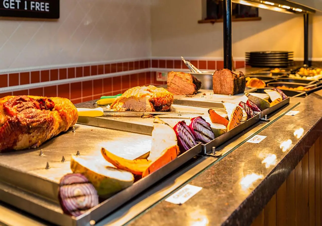 Lunch in Mermaid, Ipswich by Marston's Inns